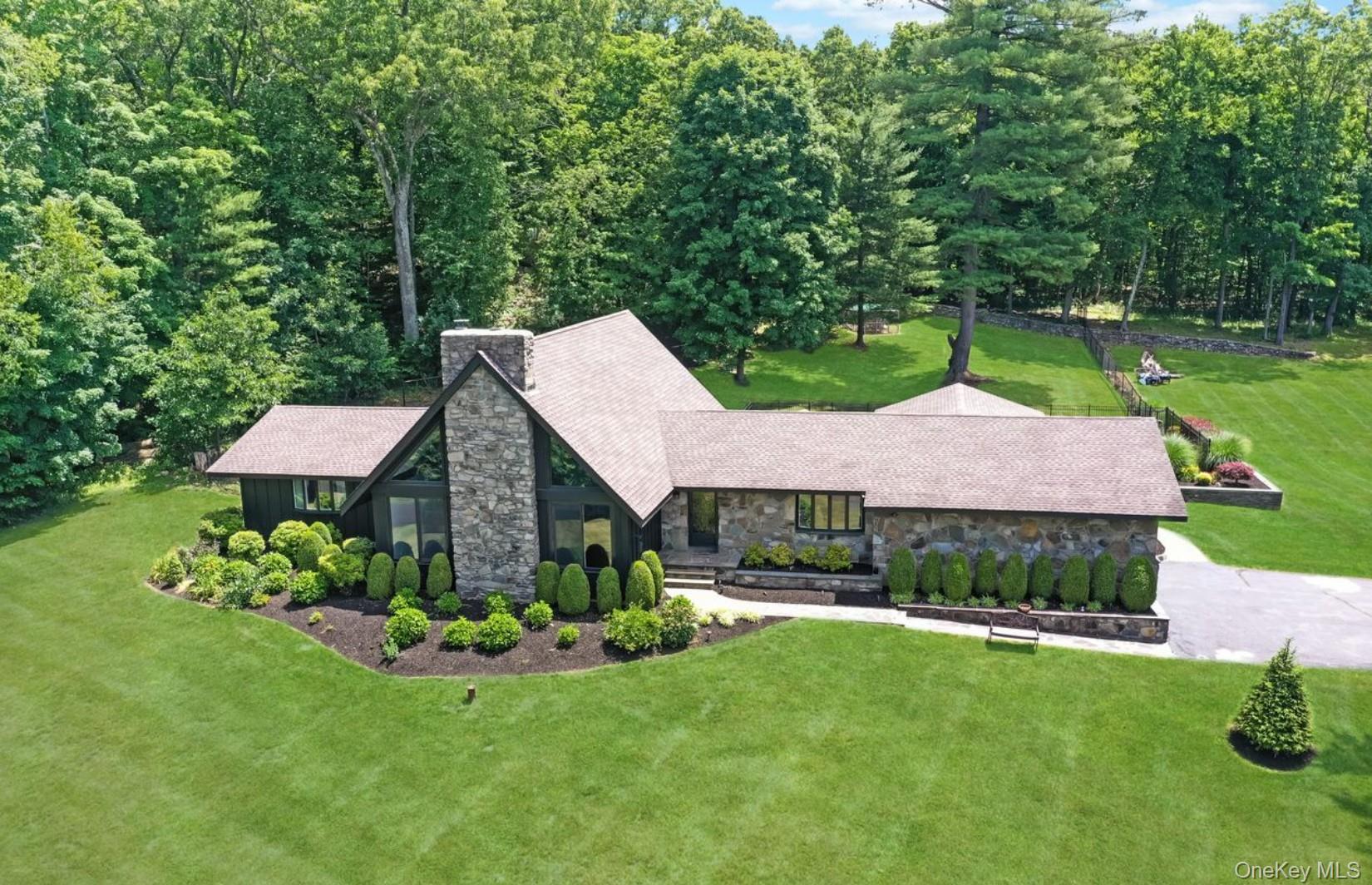 475 N Riverside Road – For Rent photo 2