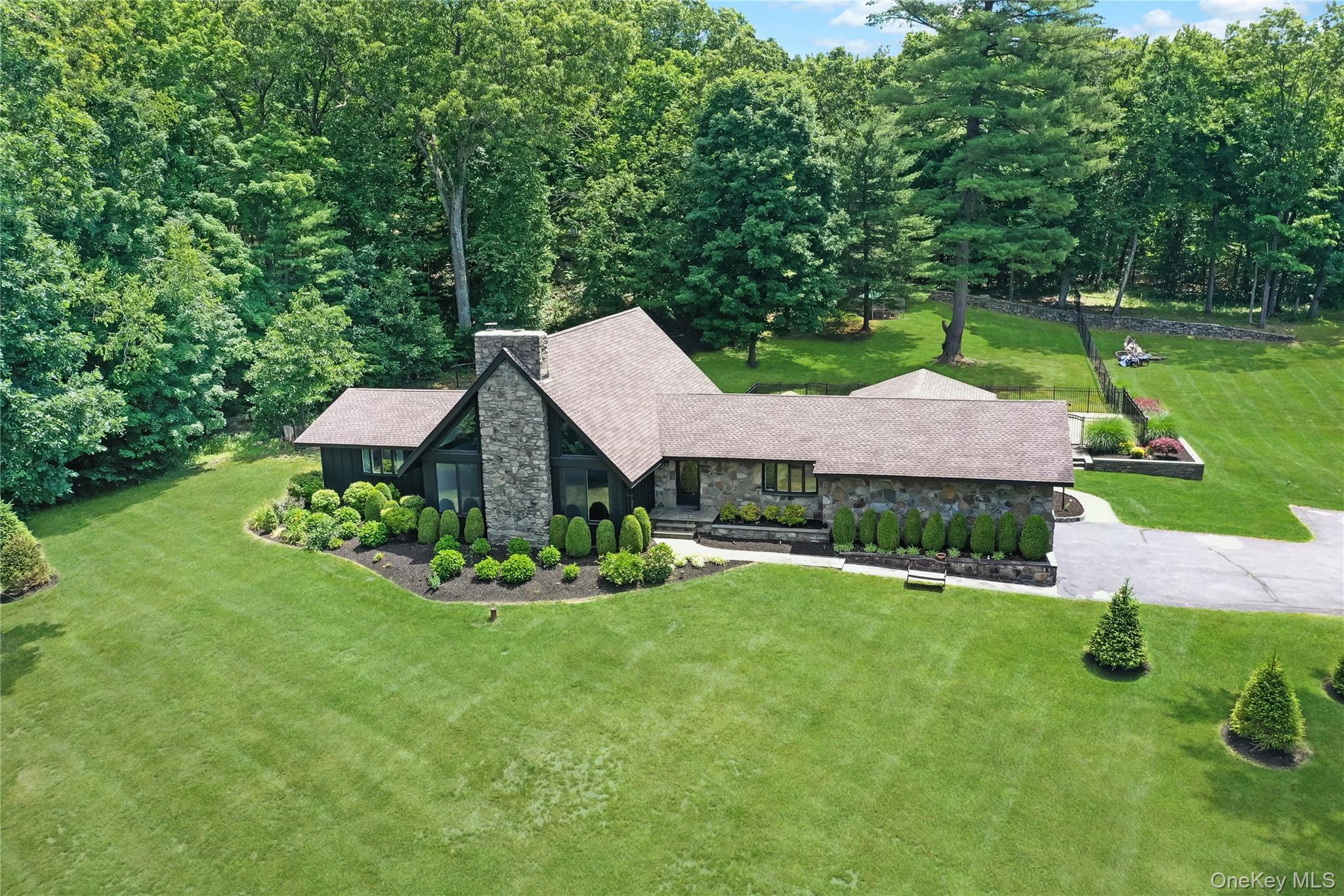 475 N Riverside Road – For Rent photo 4
