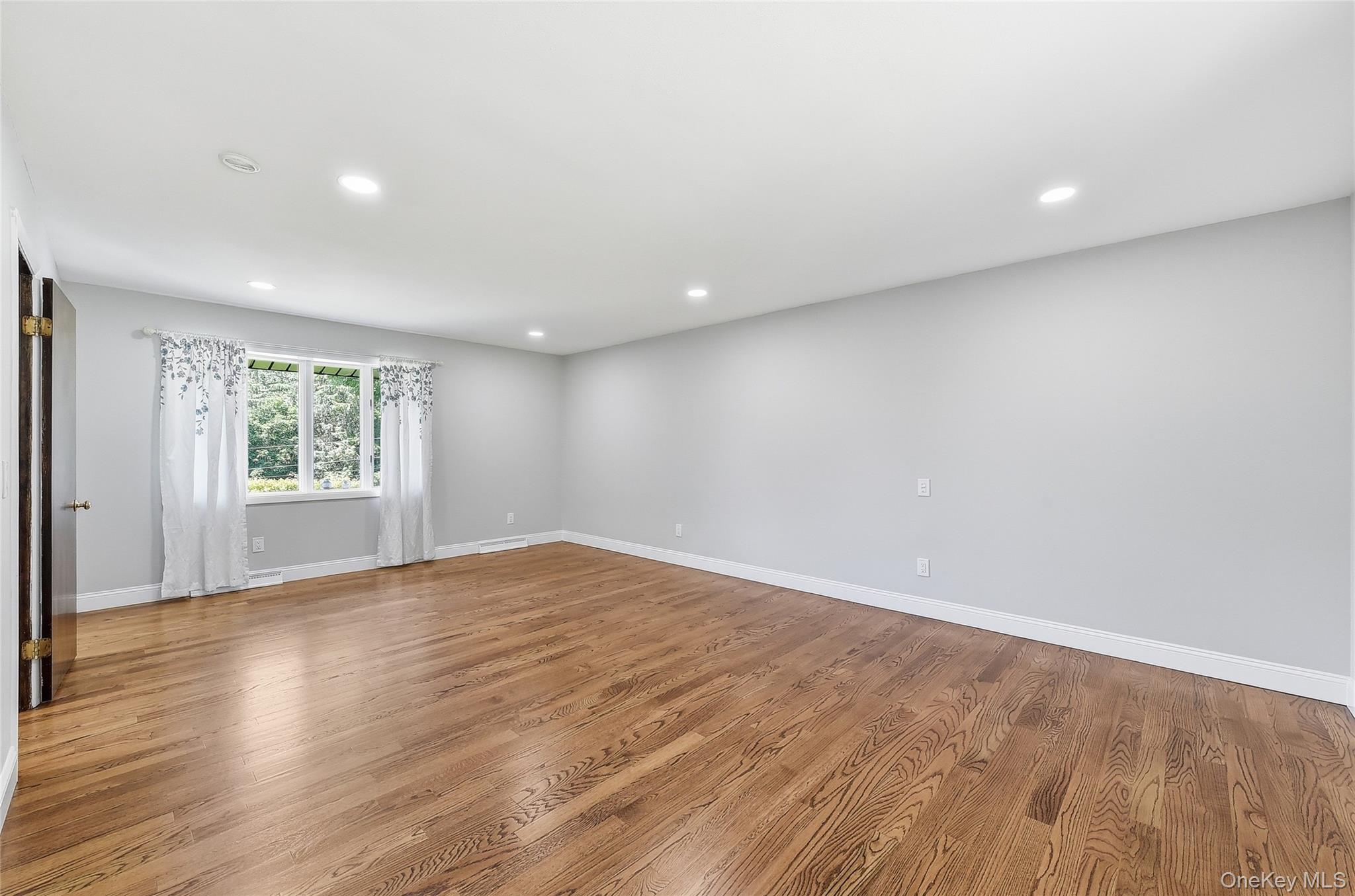 475 N Riverside Road – For Rent photo 35