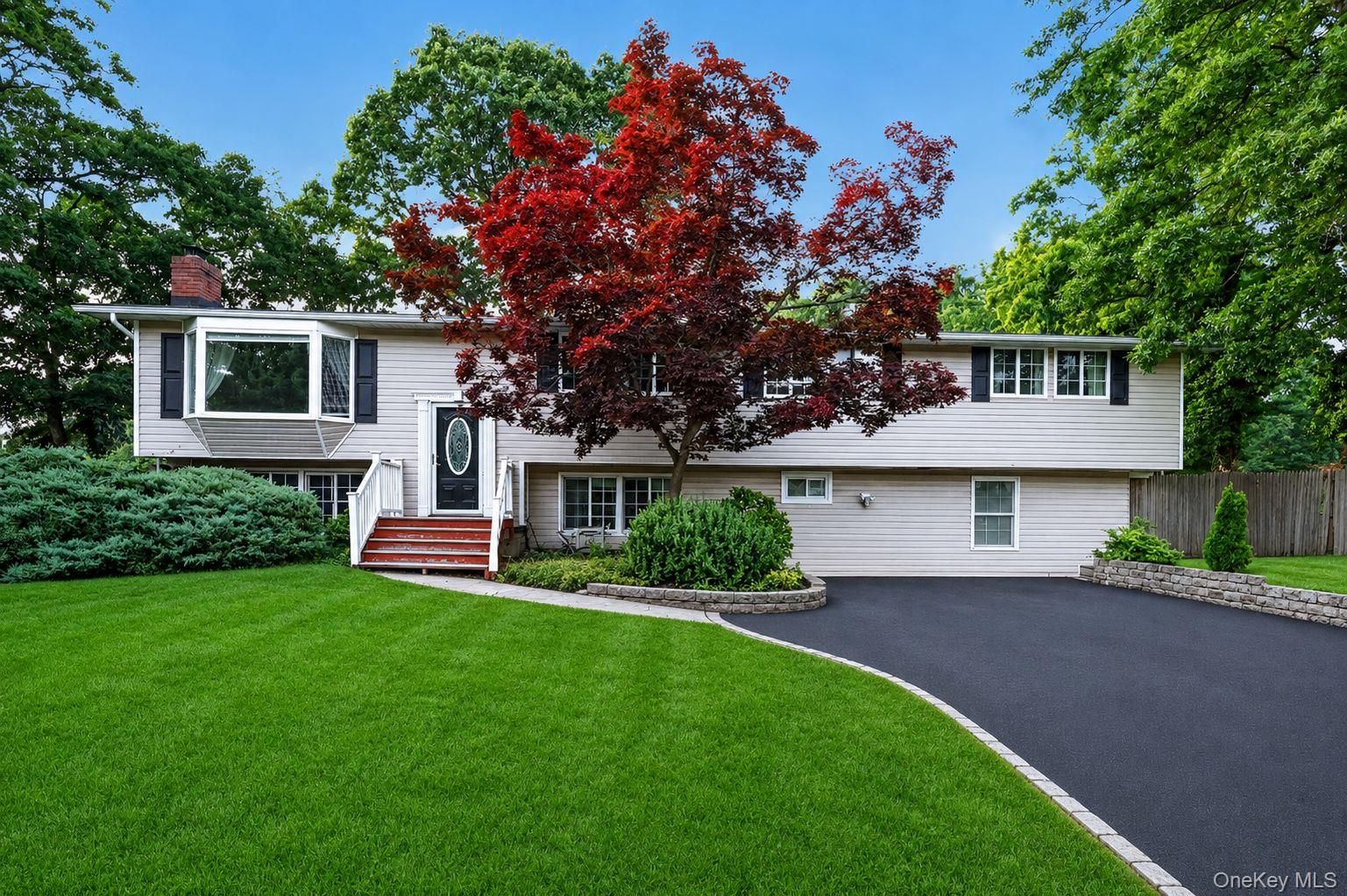 14 Branch Lane – For Rent