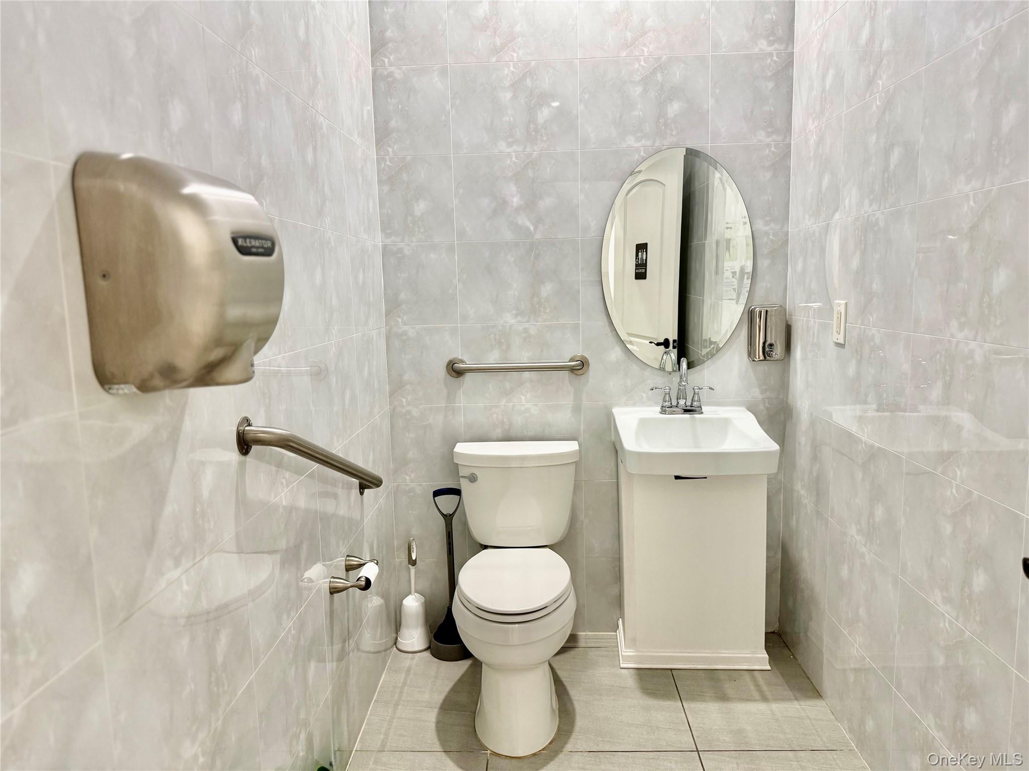 8601 Range Street – For Rent photo 8