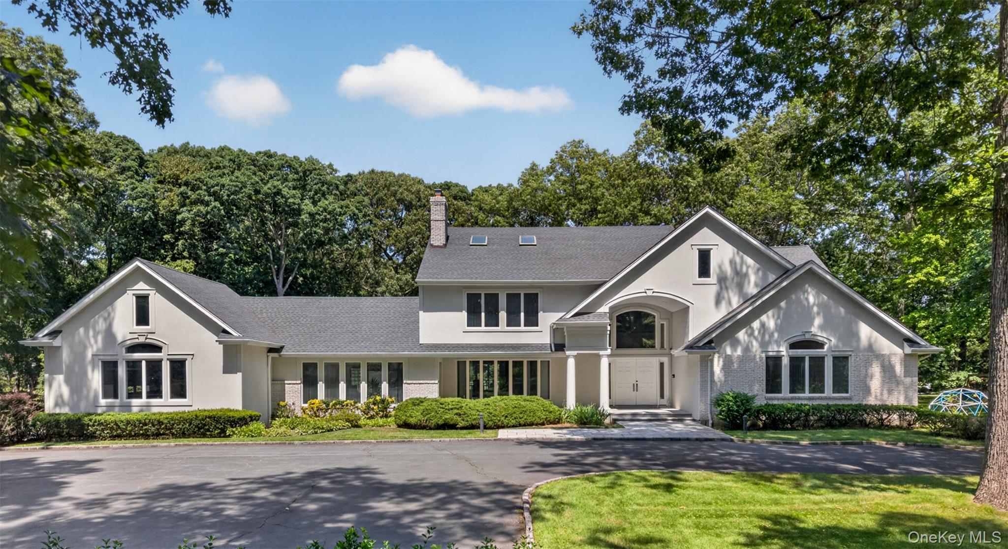 8 Victorian Lane – For Sale