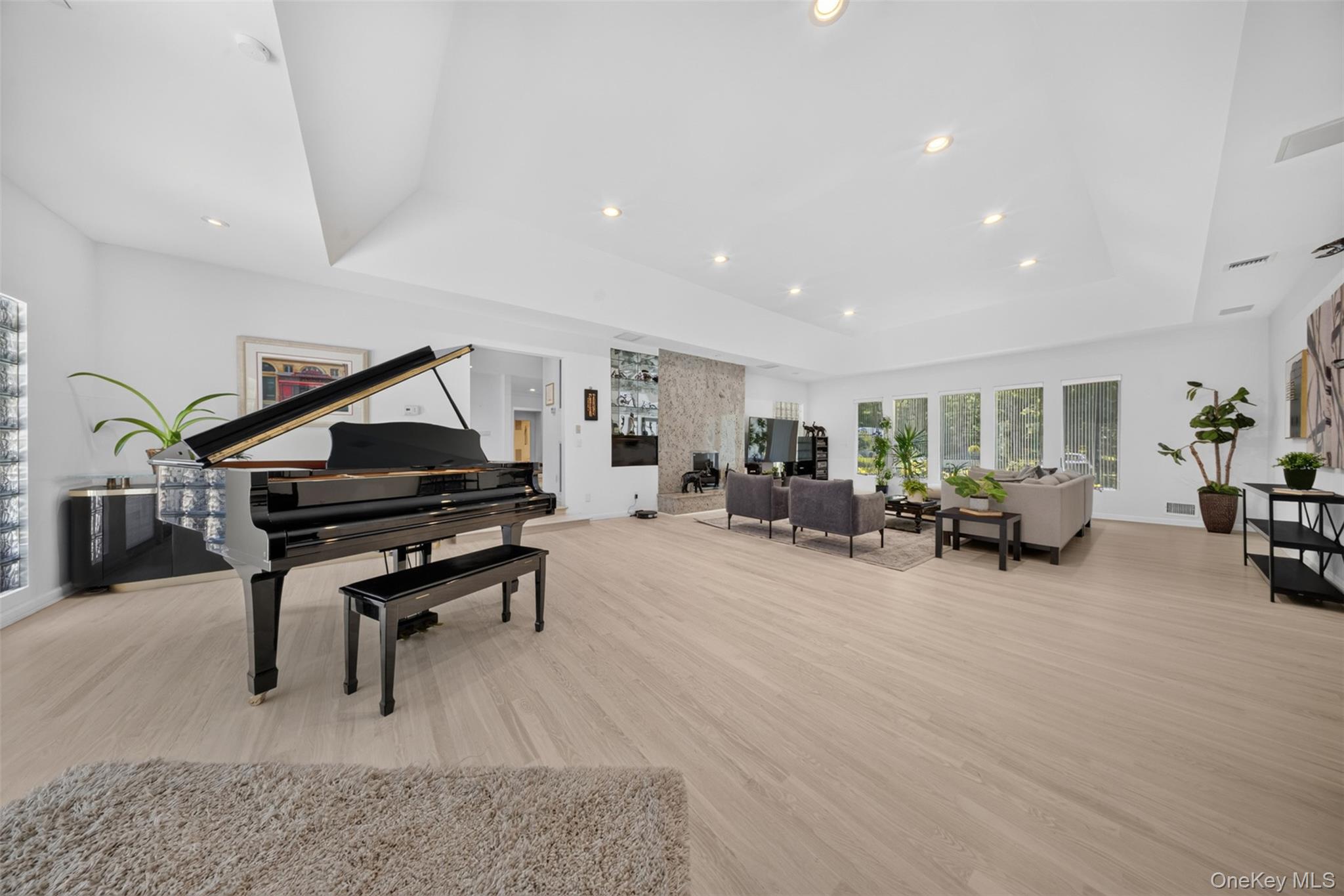 8 Victorian Lane – For Sale photo 11