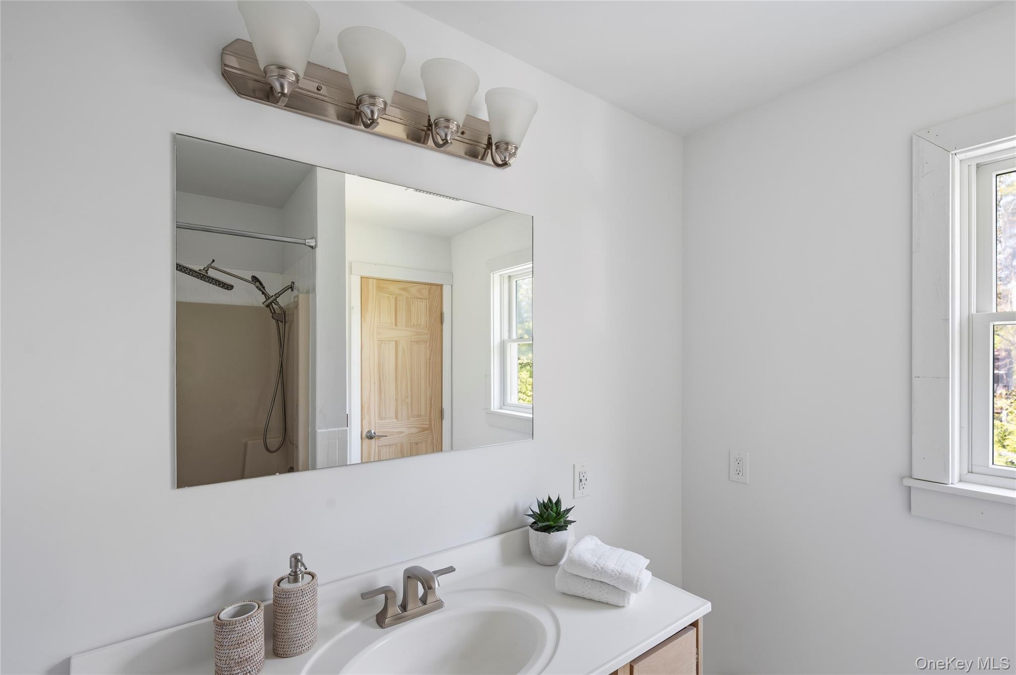 78 North Road, Unit B photo 9