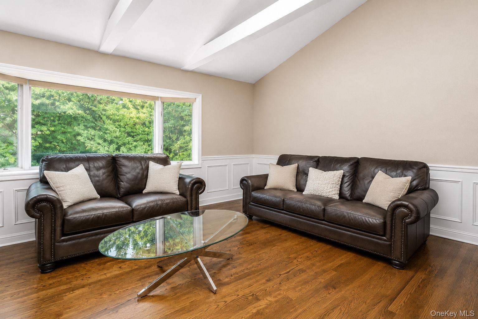 25 Brewster Avenue – For Sale photo 5