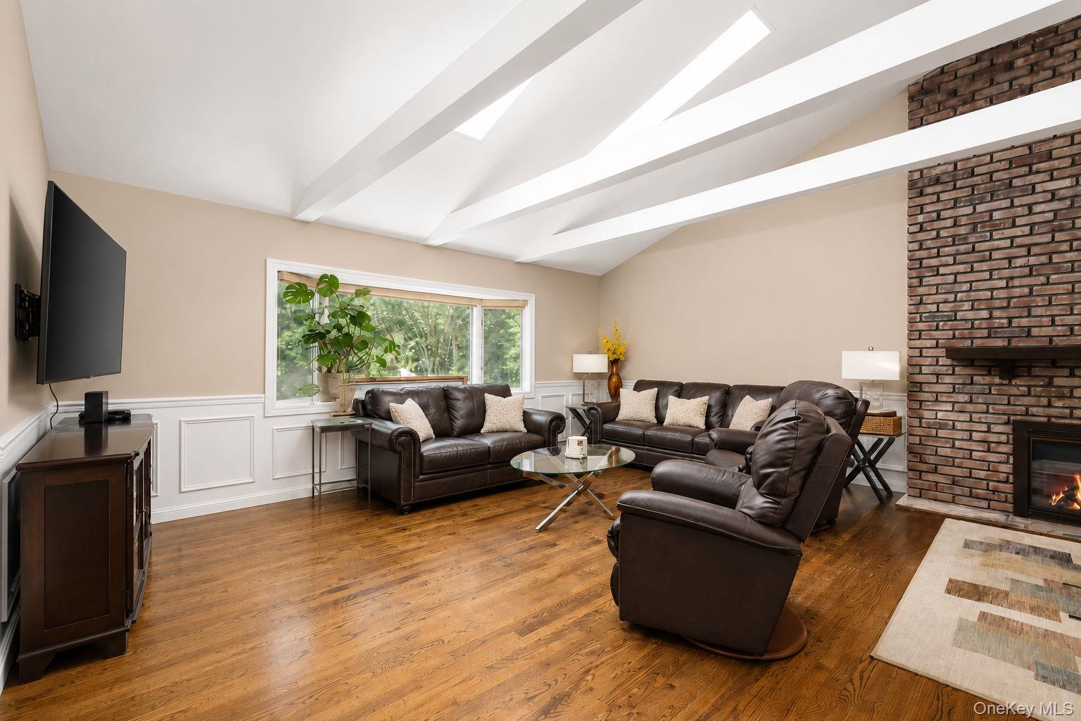 25 Brewster Avenue – For Sale photo 4