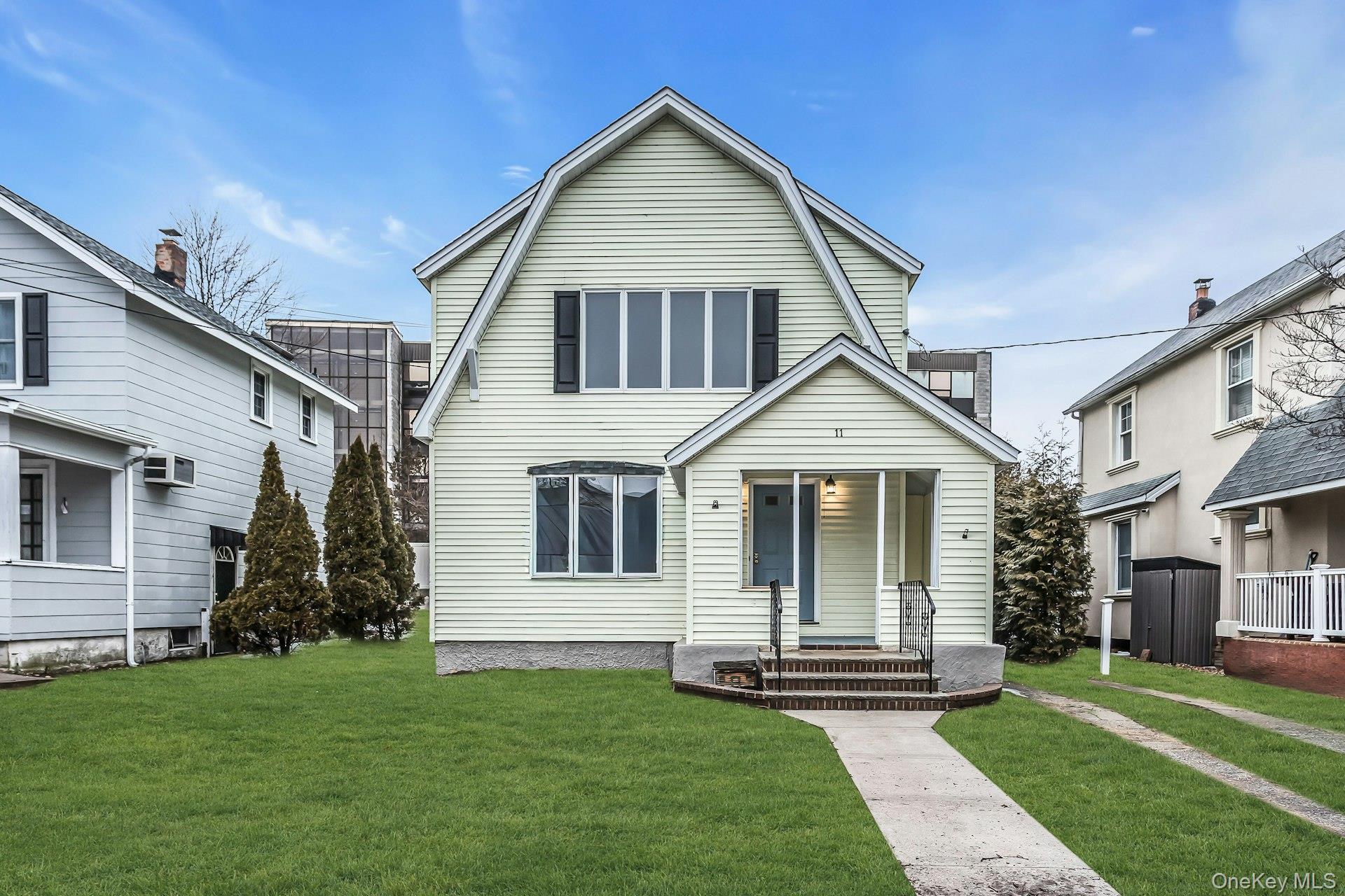 11 Merton Avenue – For Sale