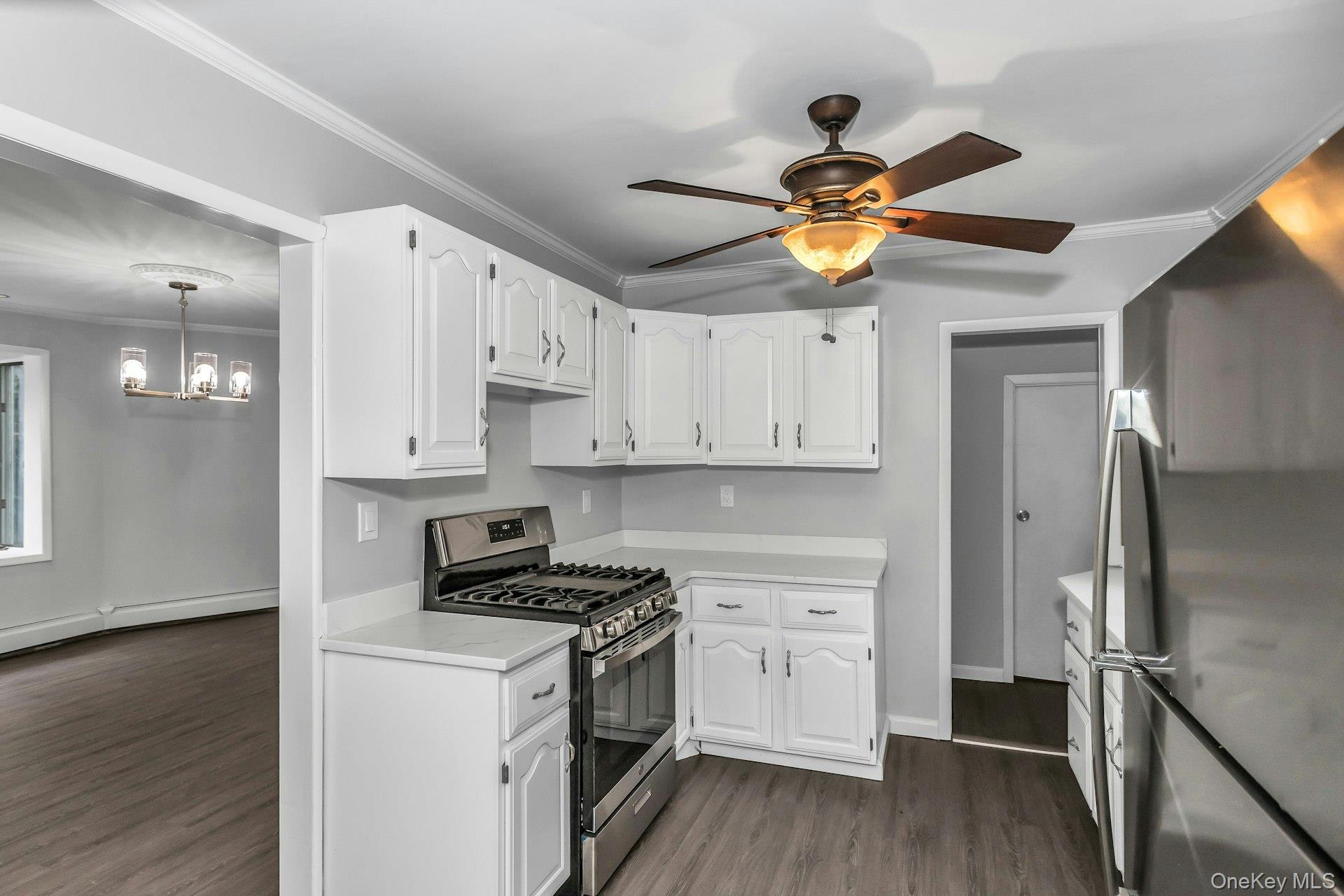 11 Merton Avenue – For Sale photo 13
