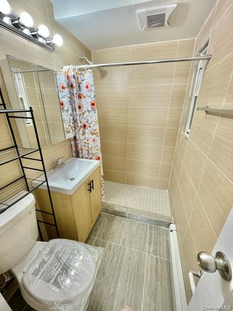 124-01 Hillside Avenue – For Rent photo 6