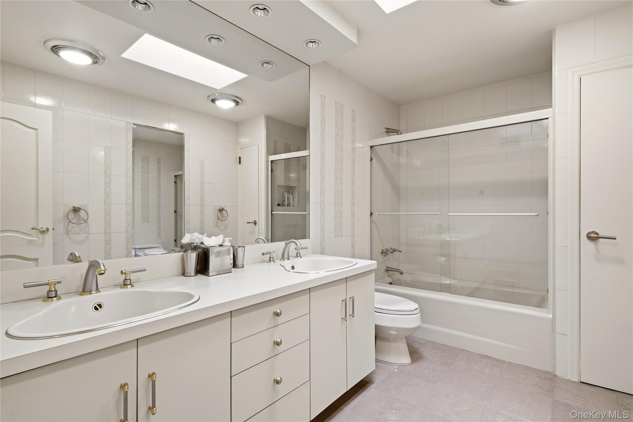 5 Victorian Lane – For Sale photo 25