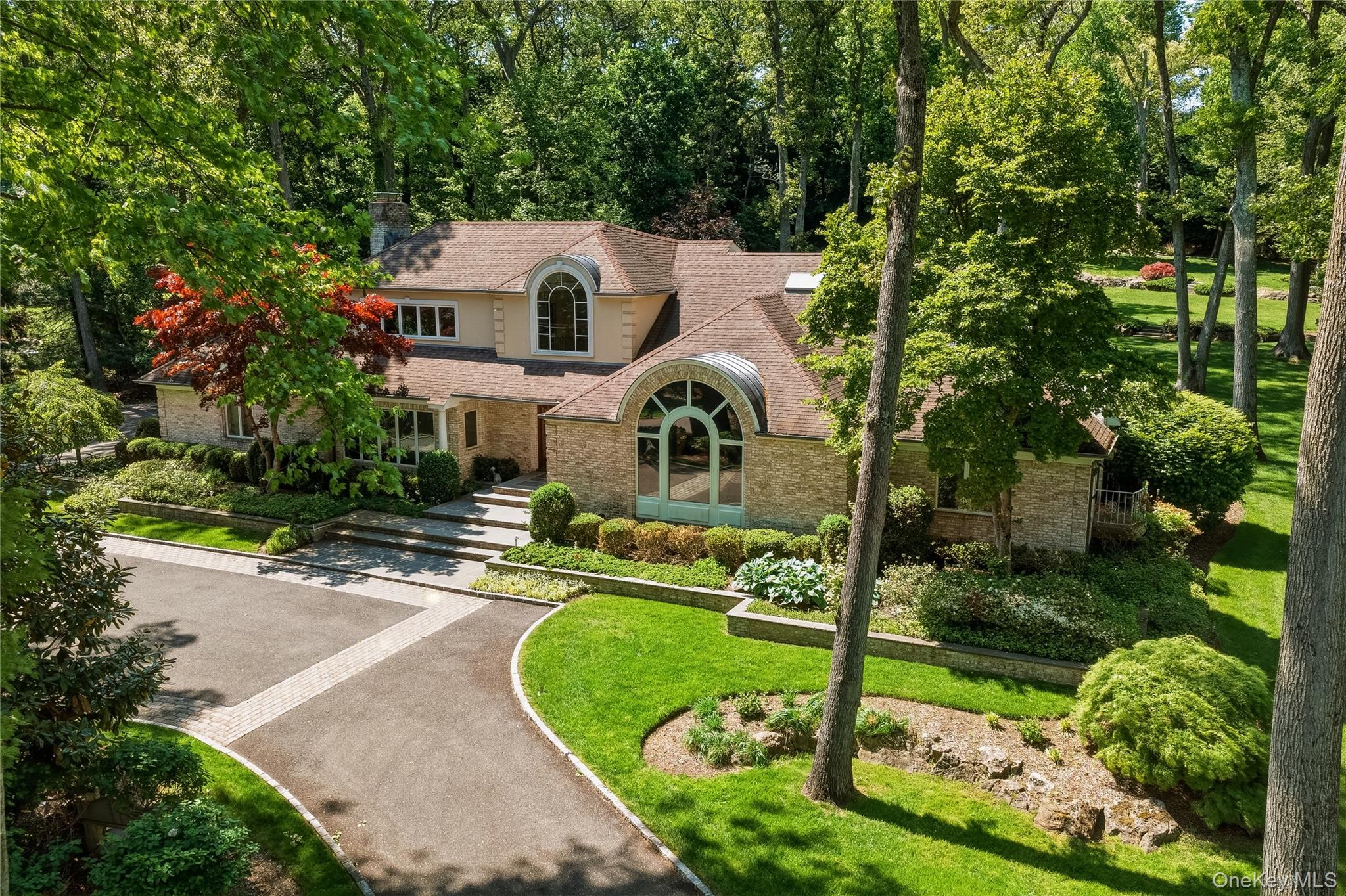 5 Victorian Lane – For Sale photo 2