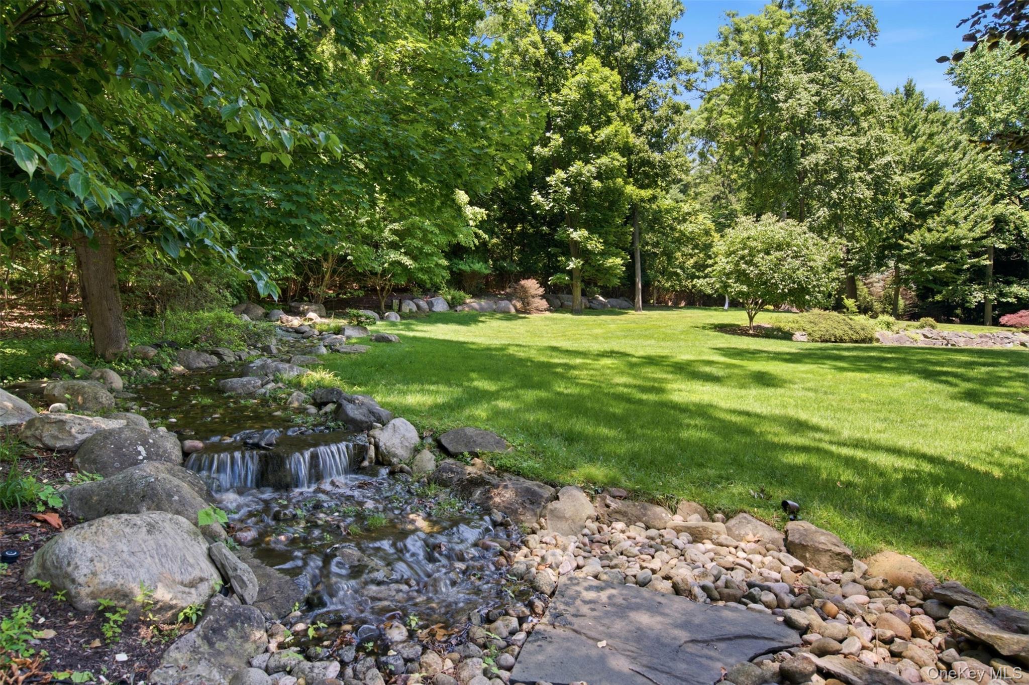 5 Victorian Lane – For Sale photo 30