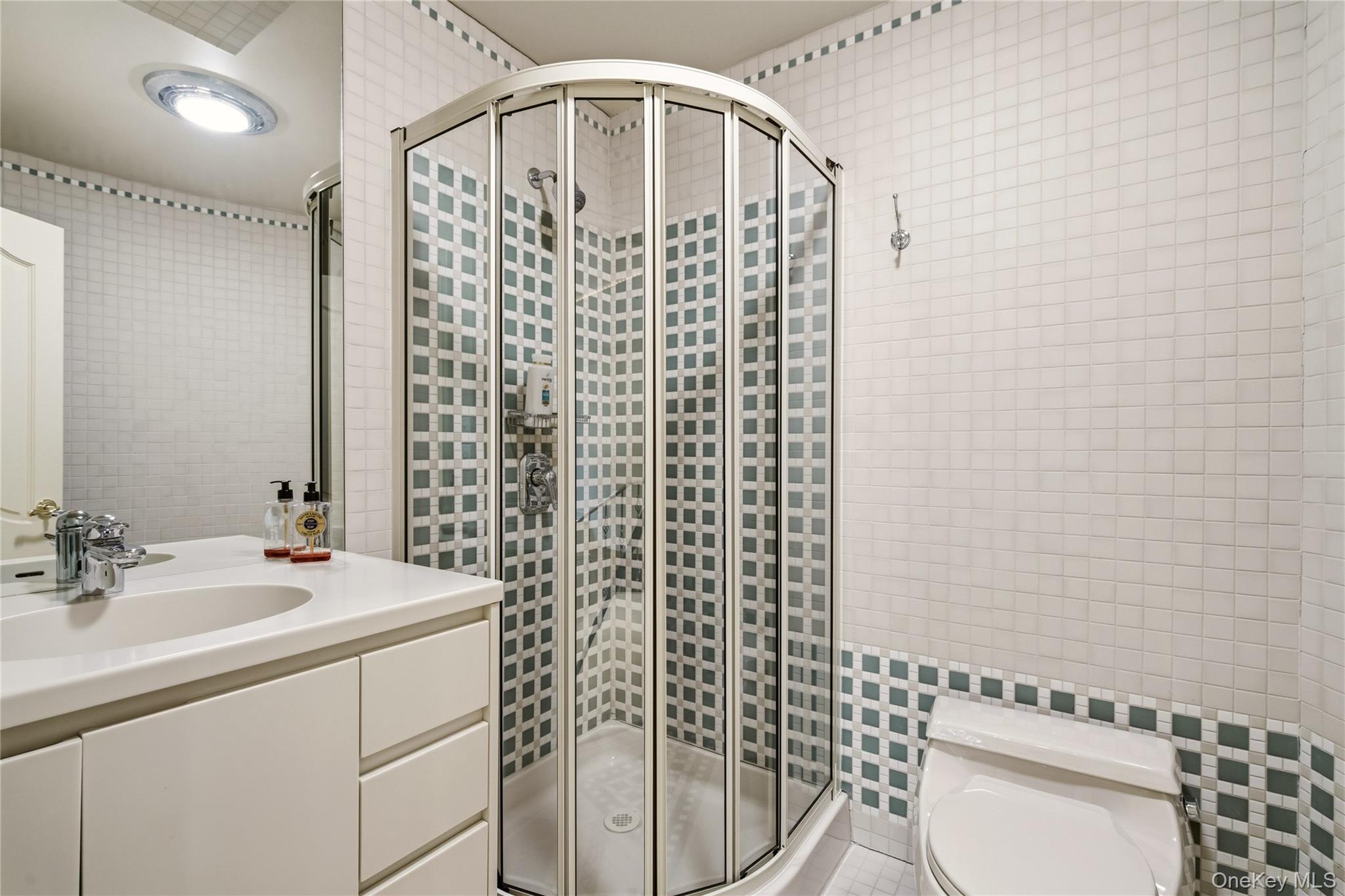 5 Victorian Lane – For Sale photo 23