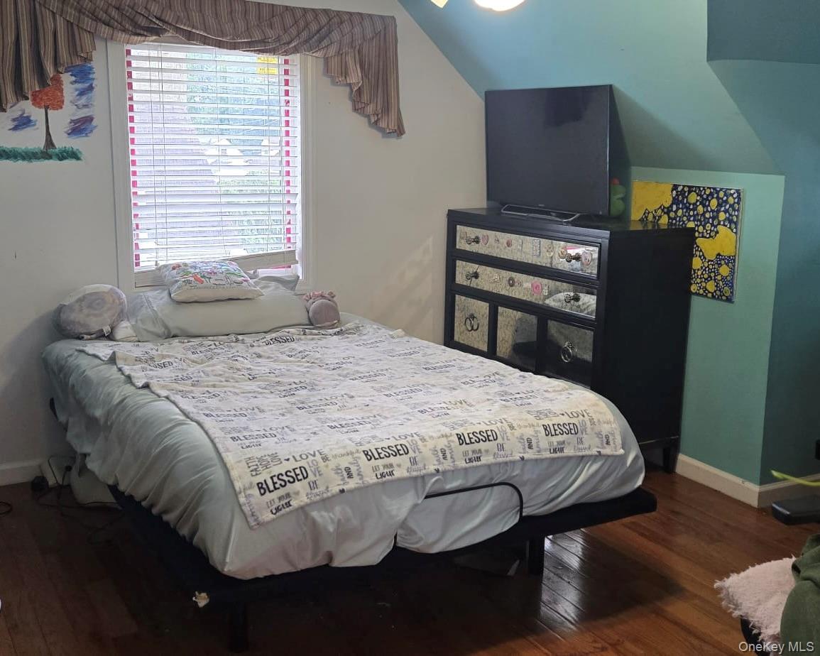 719 Oriole Avenue – For Sale photo 23