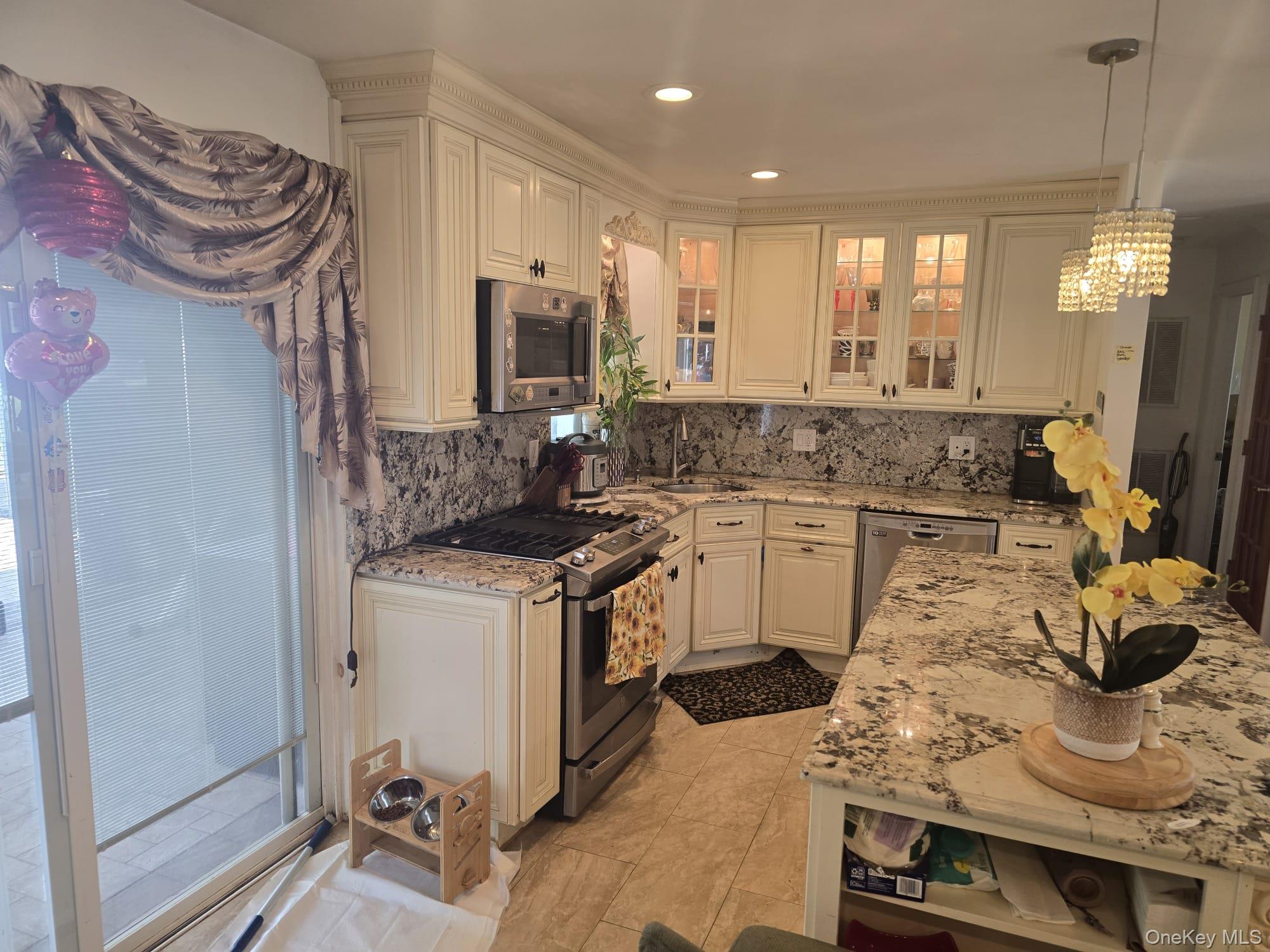 719 Oriole Avenue – For Sale photo 12