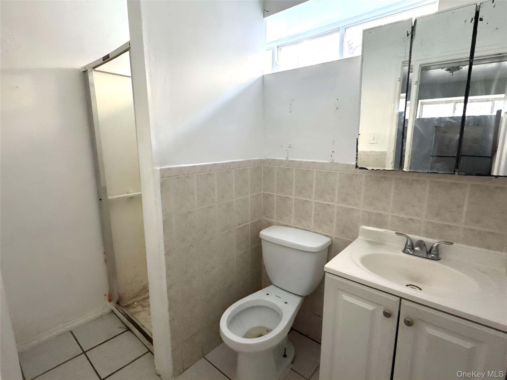 158-12 85th Avenue – For Sale photo 3