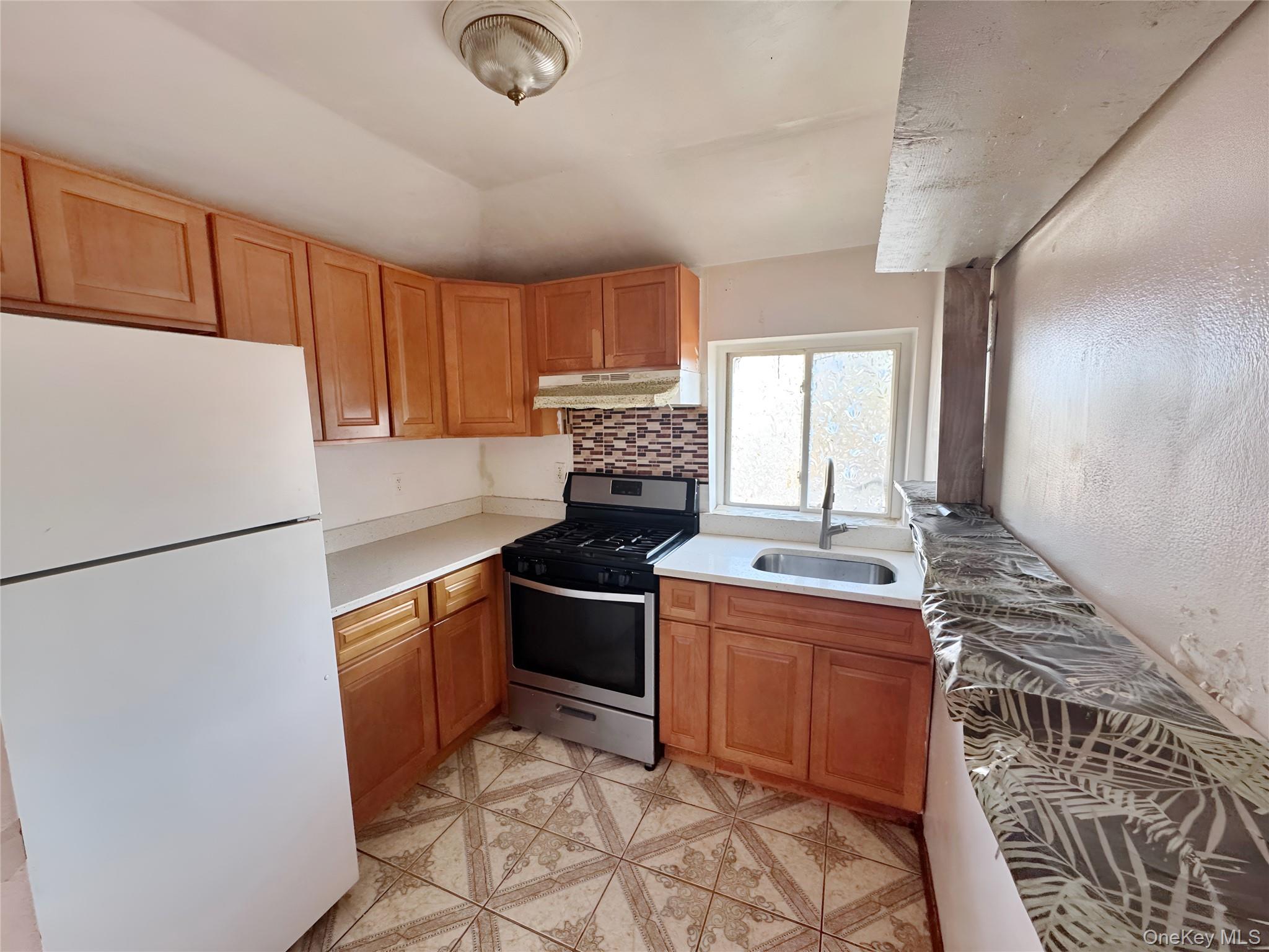 158-12 85th Avenue – For Sale photo 12