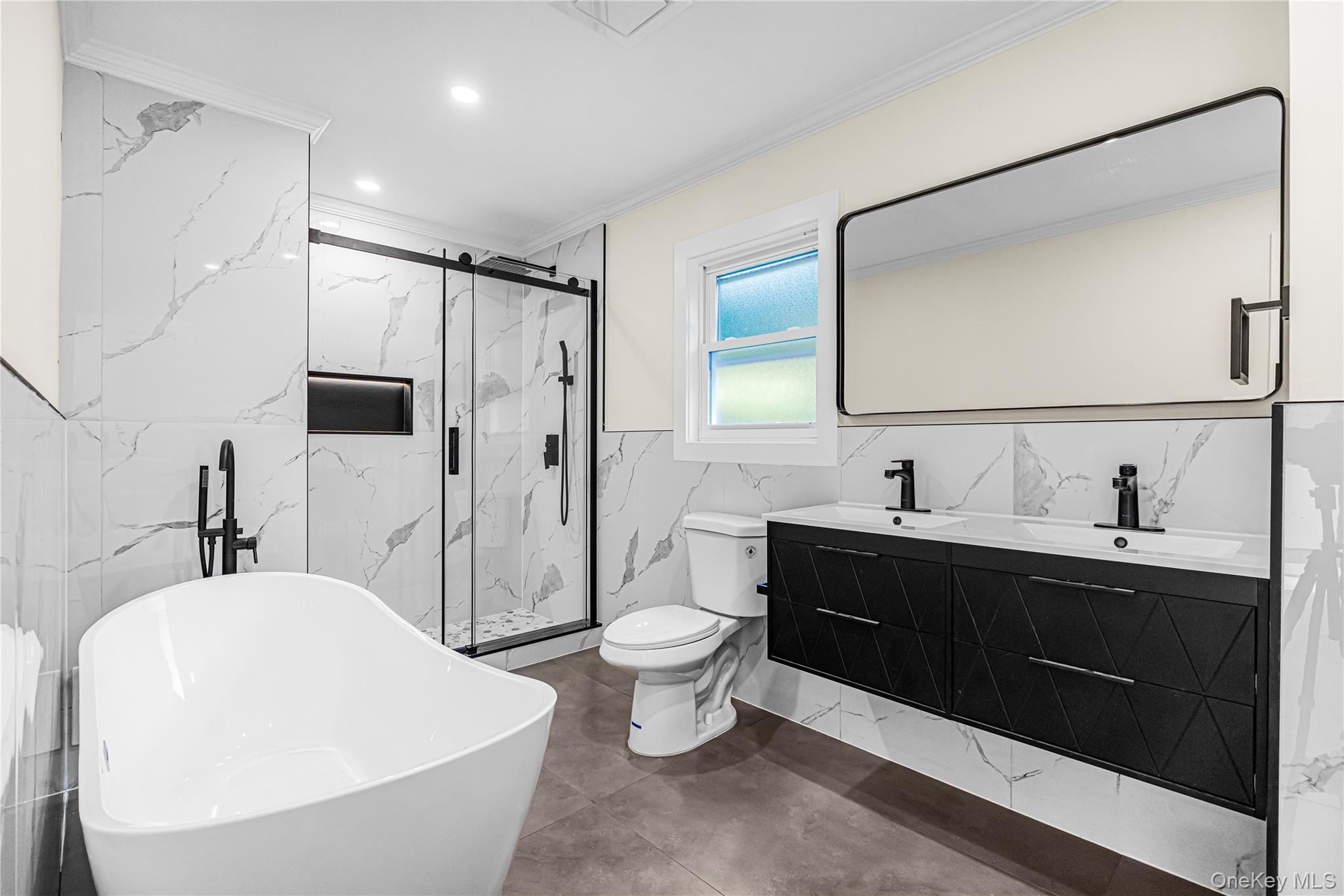 737 Flowerdale Drive – For Sale photo 16