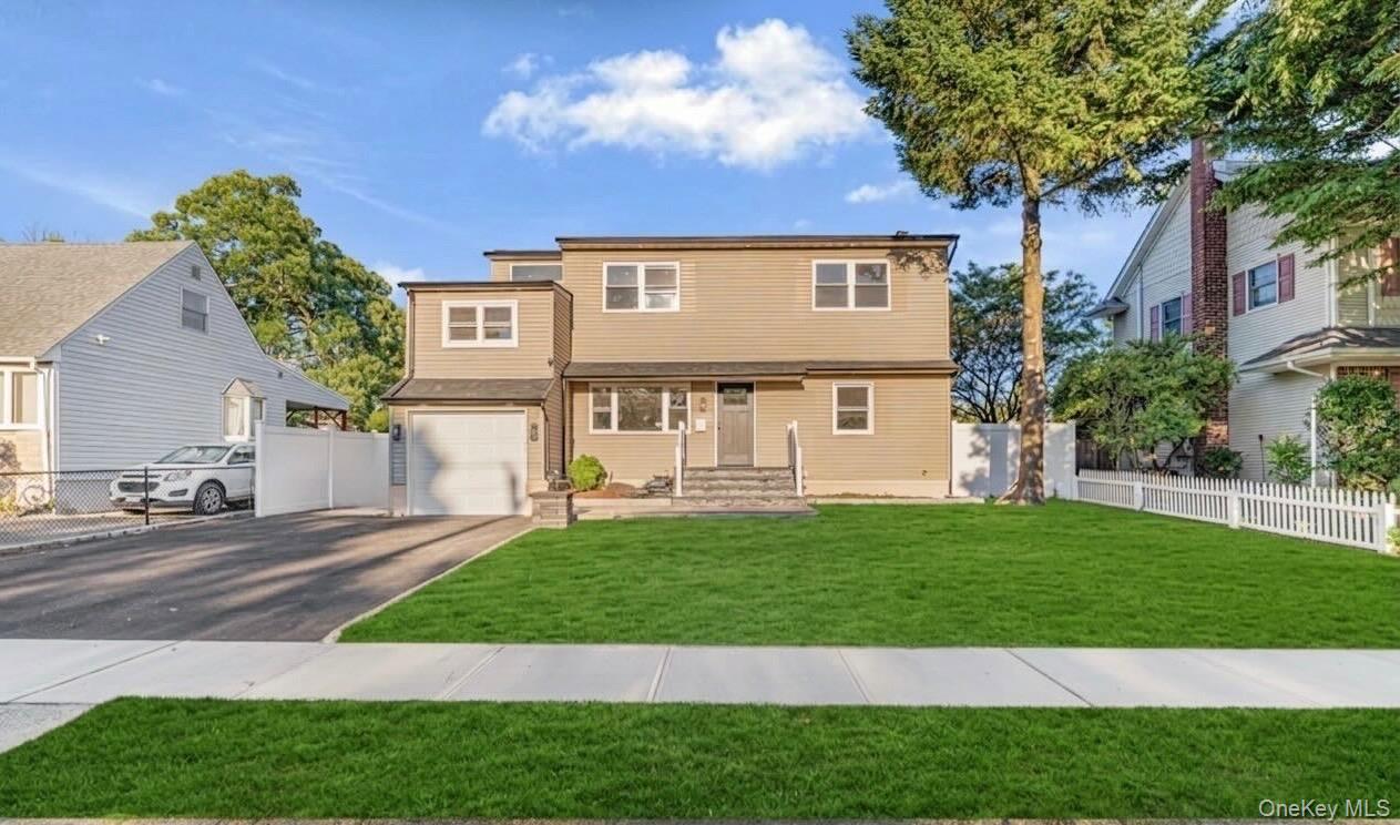 737 Flowerdale Drive – For Sale