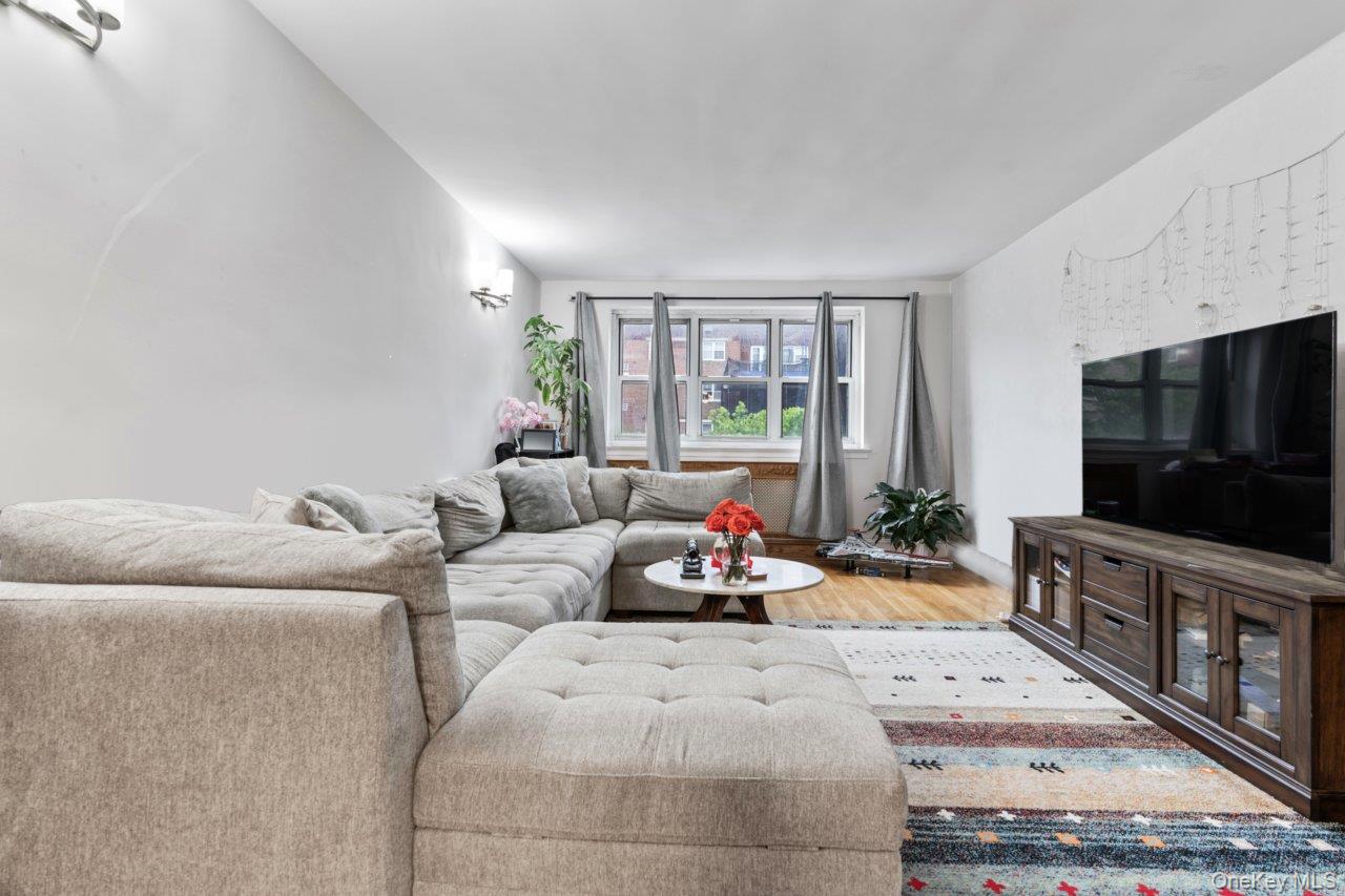 88-12 151 Avenue, Unit 4B photo 6