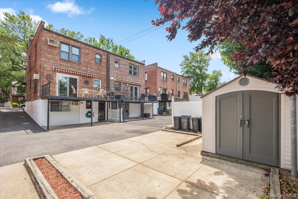 1241 Rhinelander Avenue – For Sale photo 35