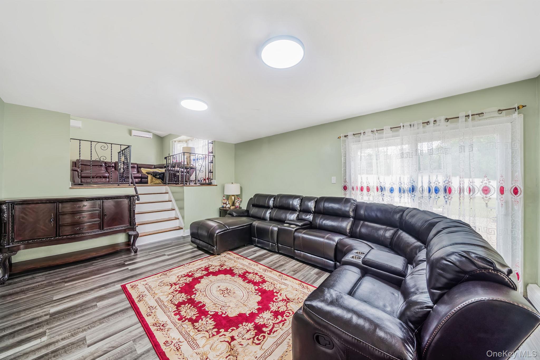 23 Essex Drive – For Sale photo 16