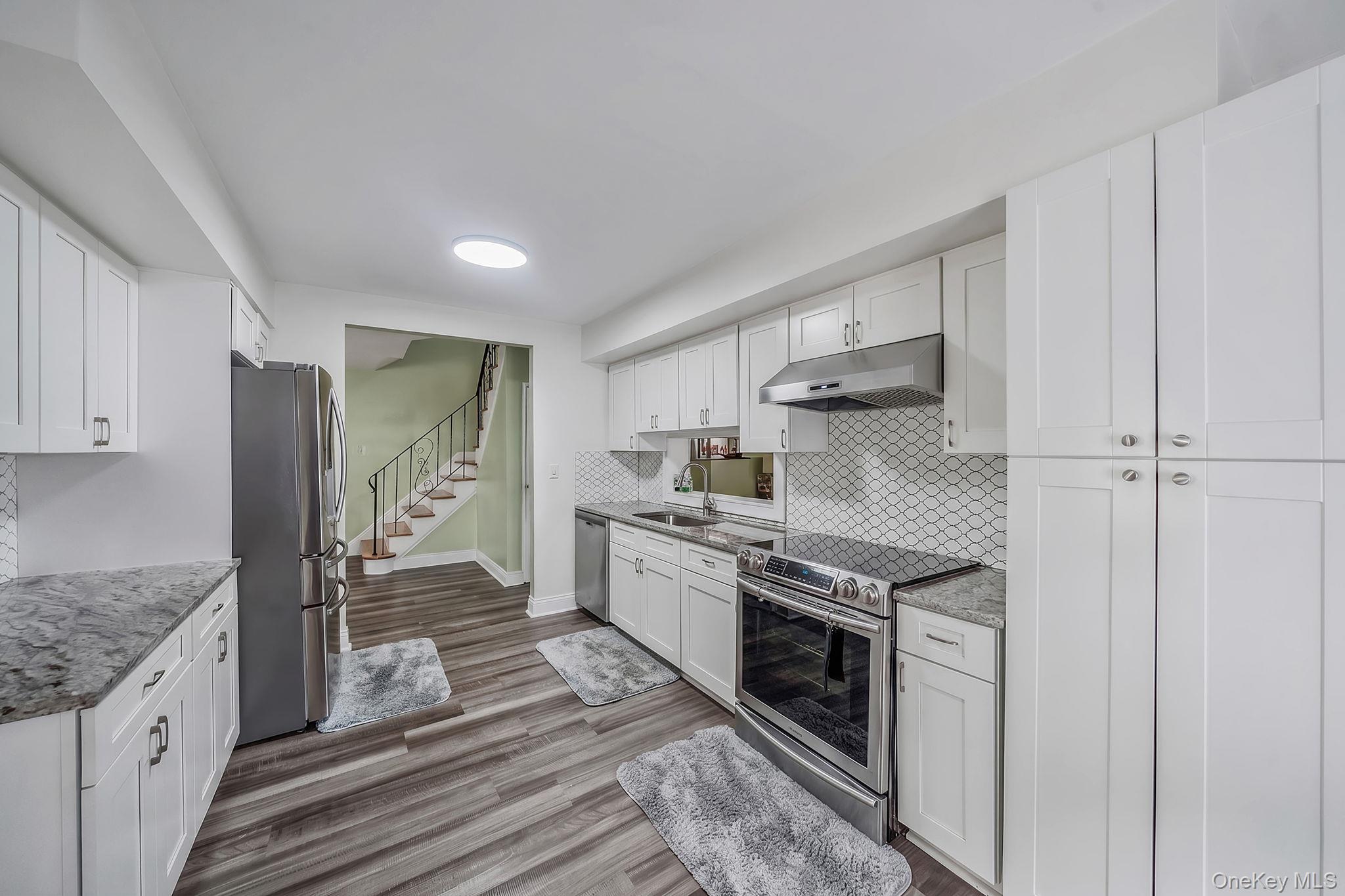 23 Essex Drive – For Sale photo 12