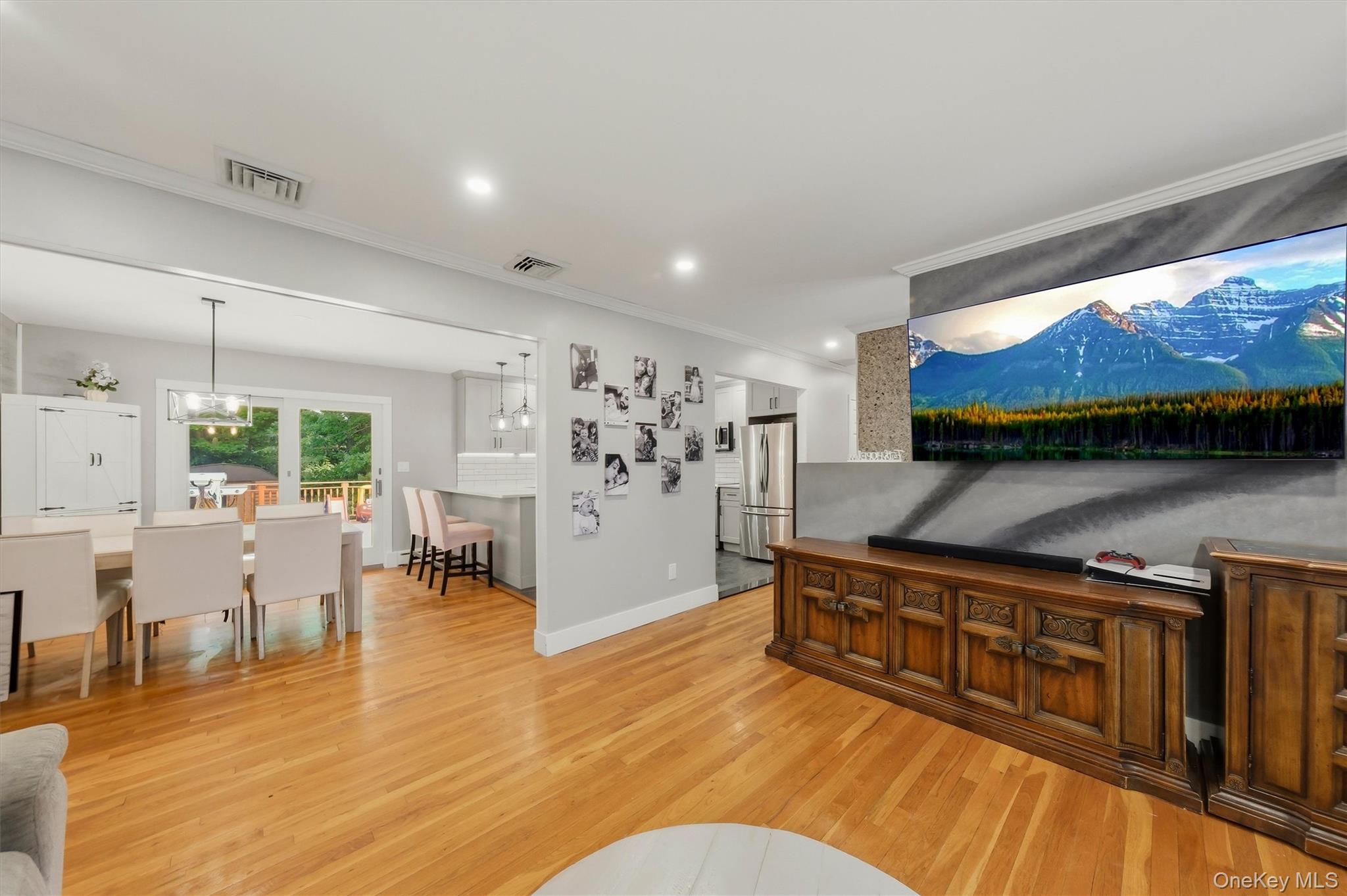 53 Everett Road – For Sale photo 7