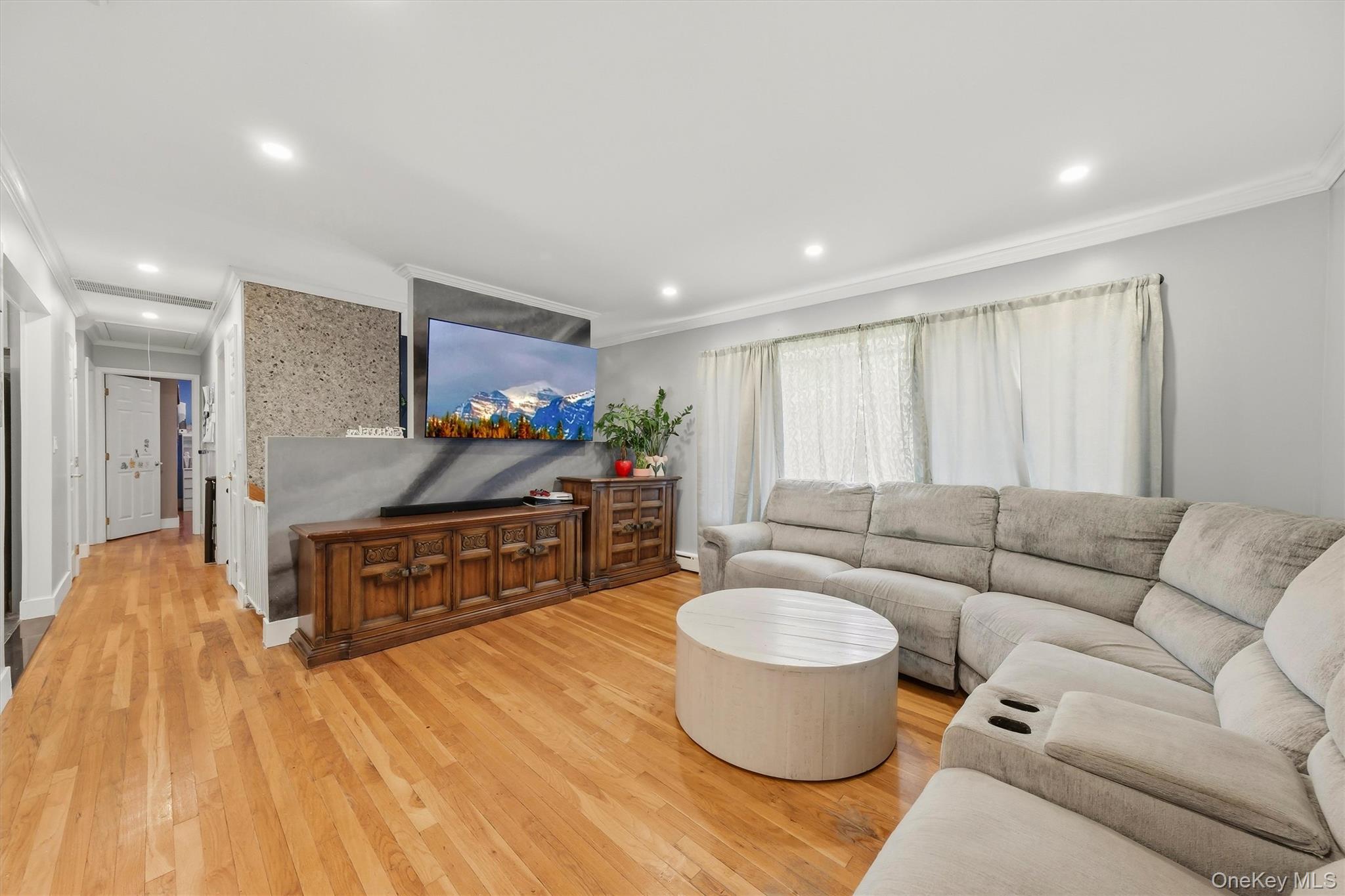 53 Everett Road – For Sale photo 6
