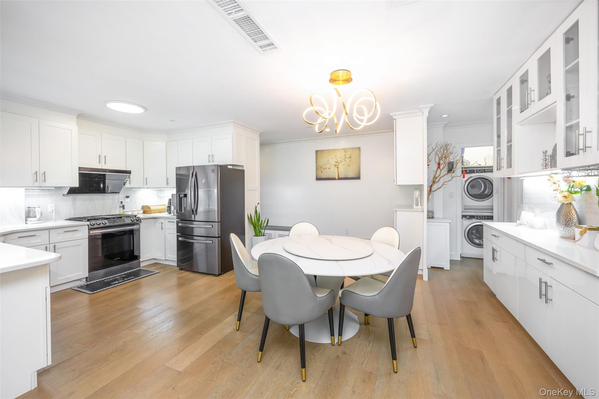 13620 Booth Memorial Avenue, Unit 2A photo 2