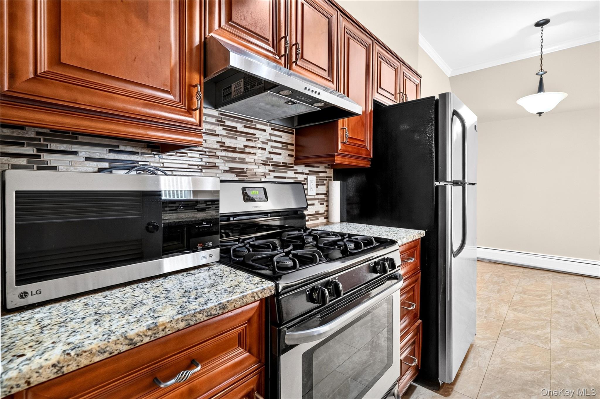 11 Jackson Avenue, Unit 81 photo 11