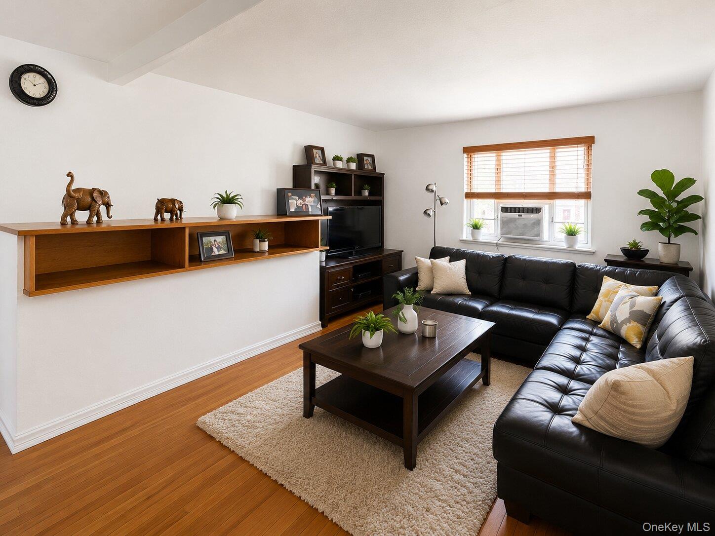 221-51 Manor Road, Unit Upper photo 2