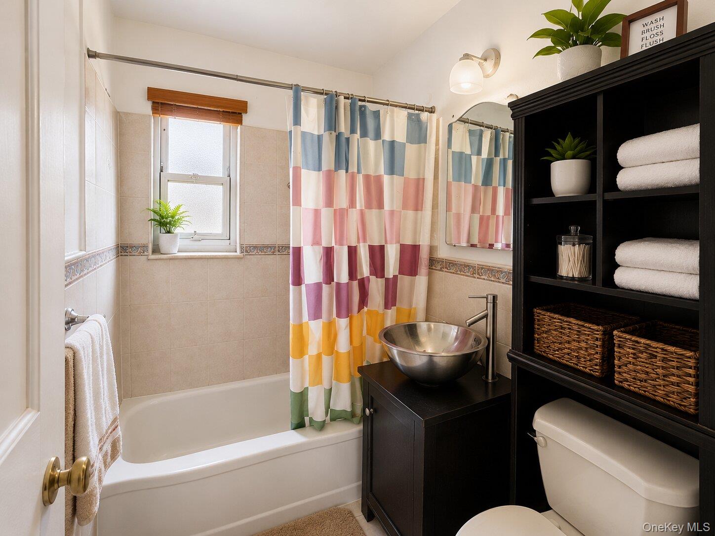 221-51 Manor Road, Unit Upper photo 7