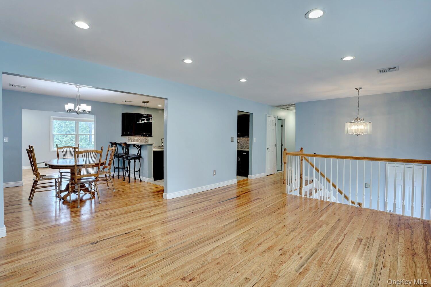 6 Hemlock Lane – For Rent photo 8