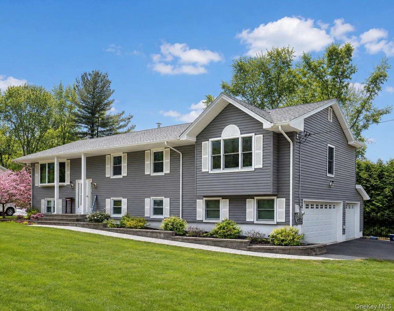 6 Hemlock Lane – For Rent photo 2