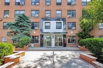 99-40 63rd Road, Unit 5R photo 2