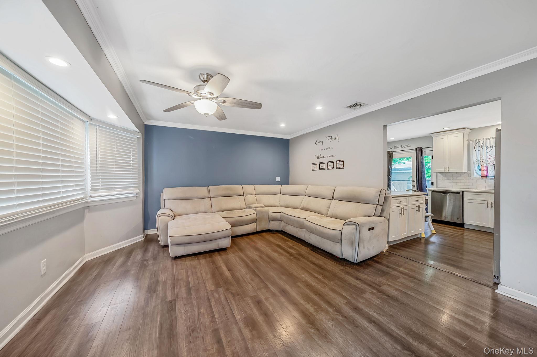2 Amarr Drive – For Sale photo 4