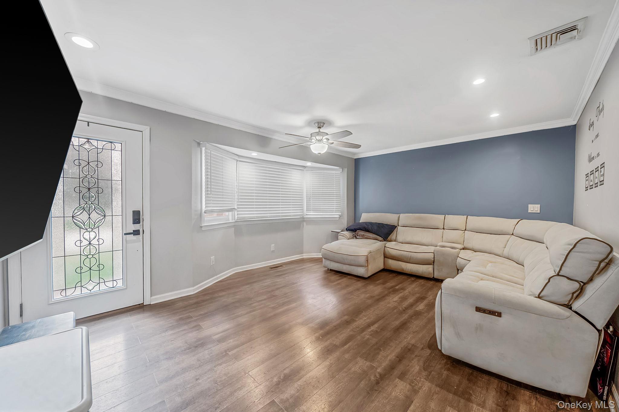 2 Amarr Drive – For Sale photo 24