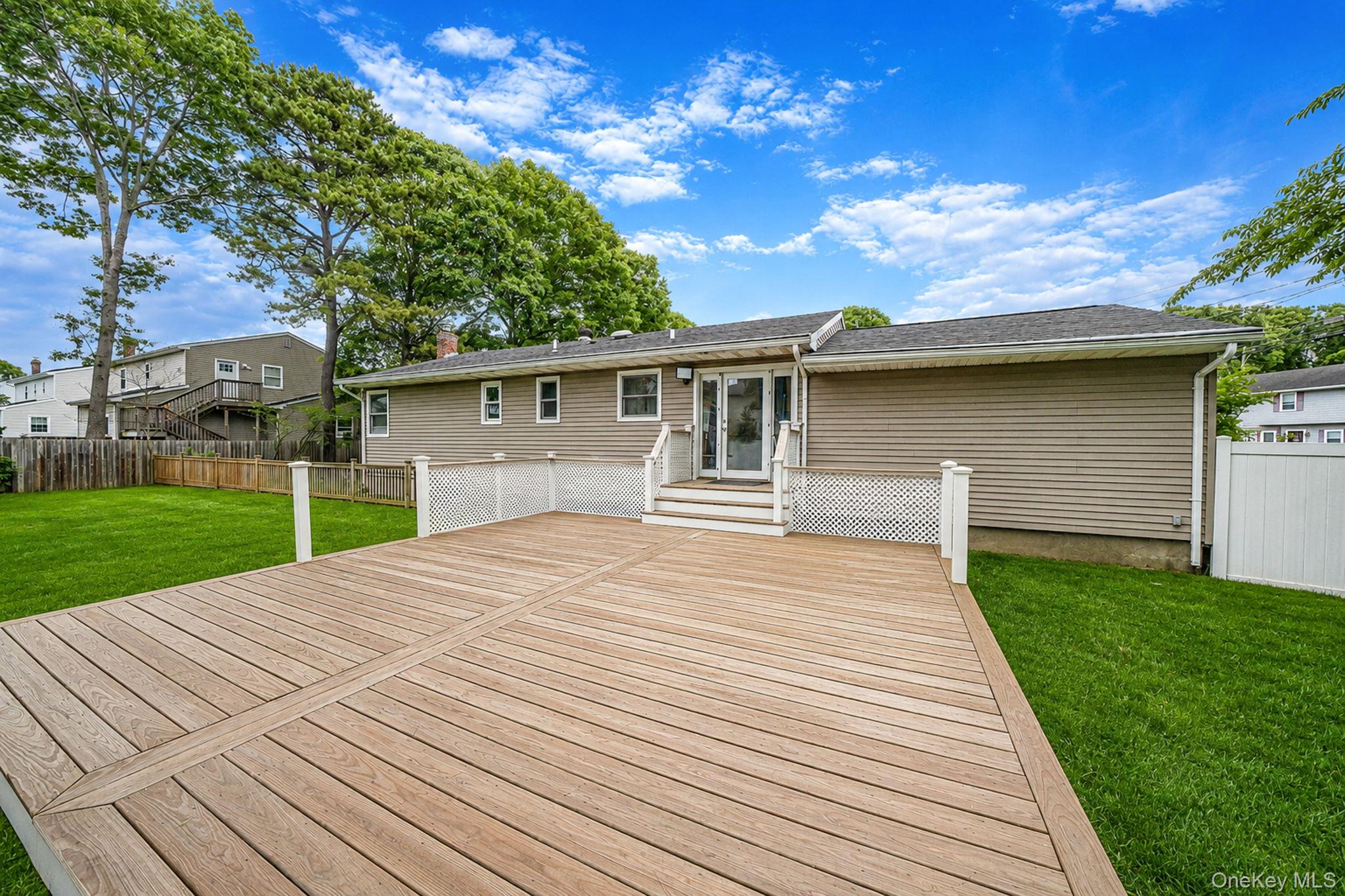 2 Amarr Drive – For Sale photo 18