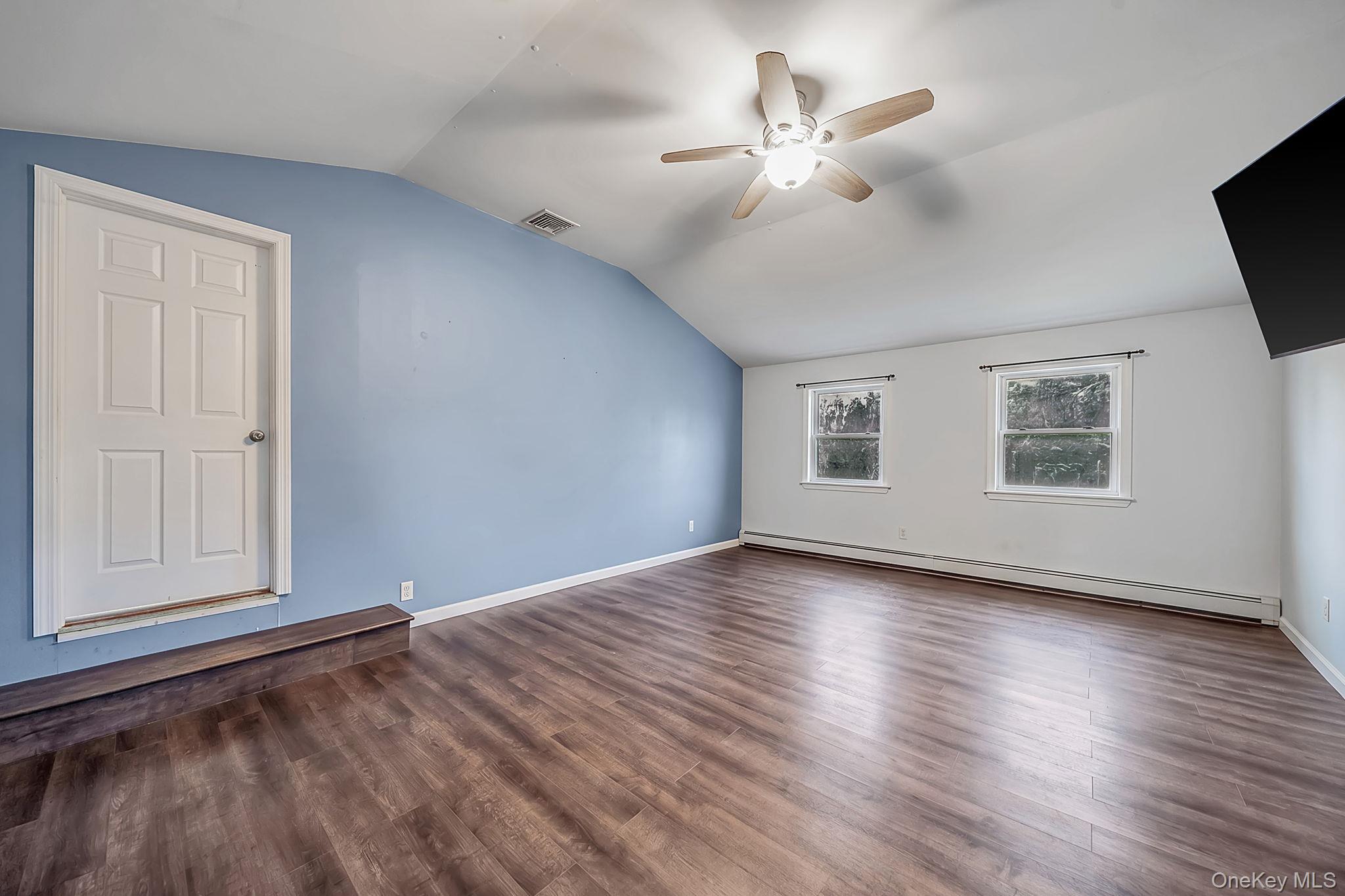 2 Amarr Drive – For Sale photo 13