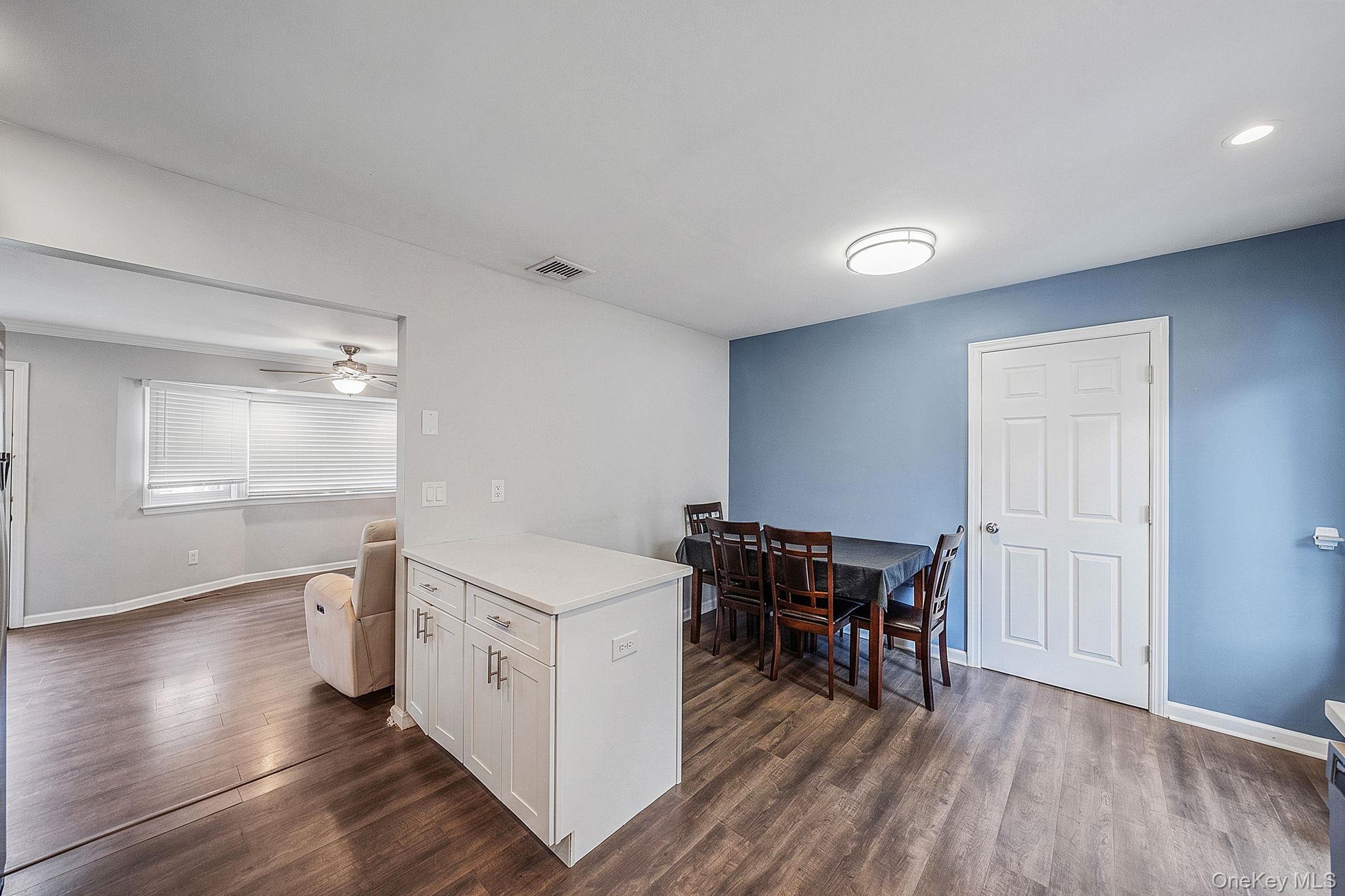 2 Amarr Drive – For Sale photo 9