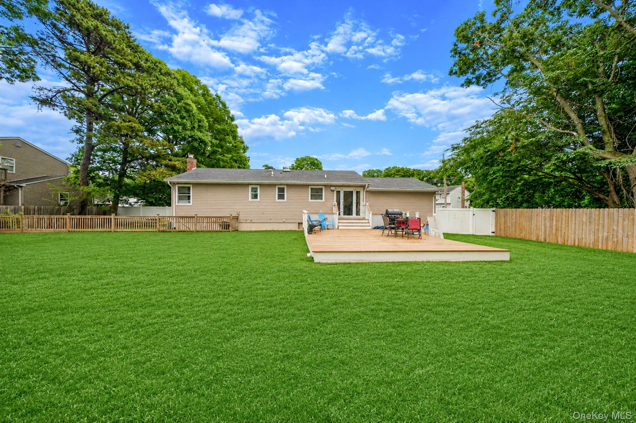 2 Amarr Drive – For Sale photo 3
