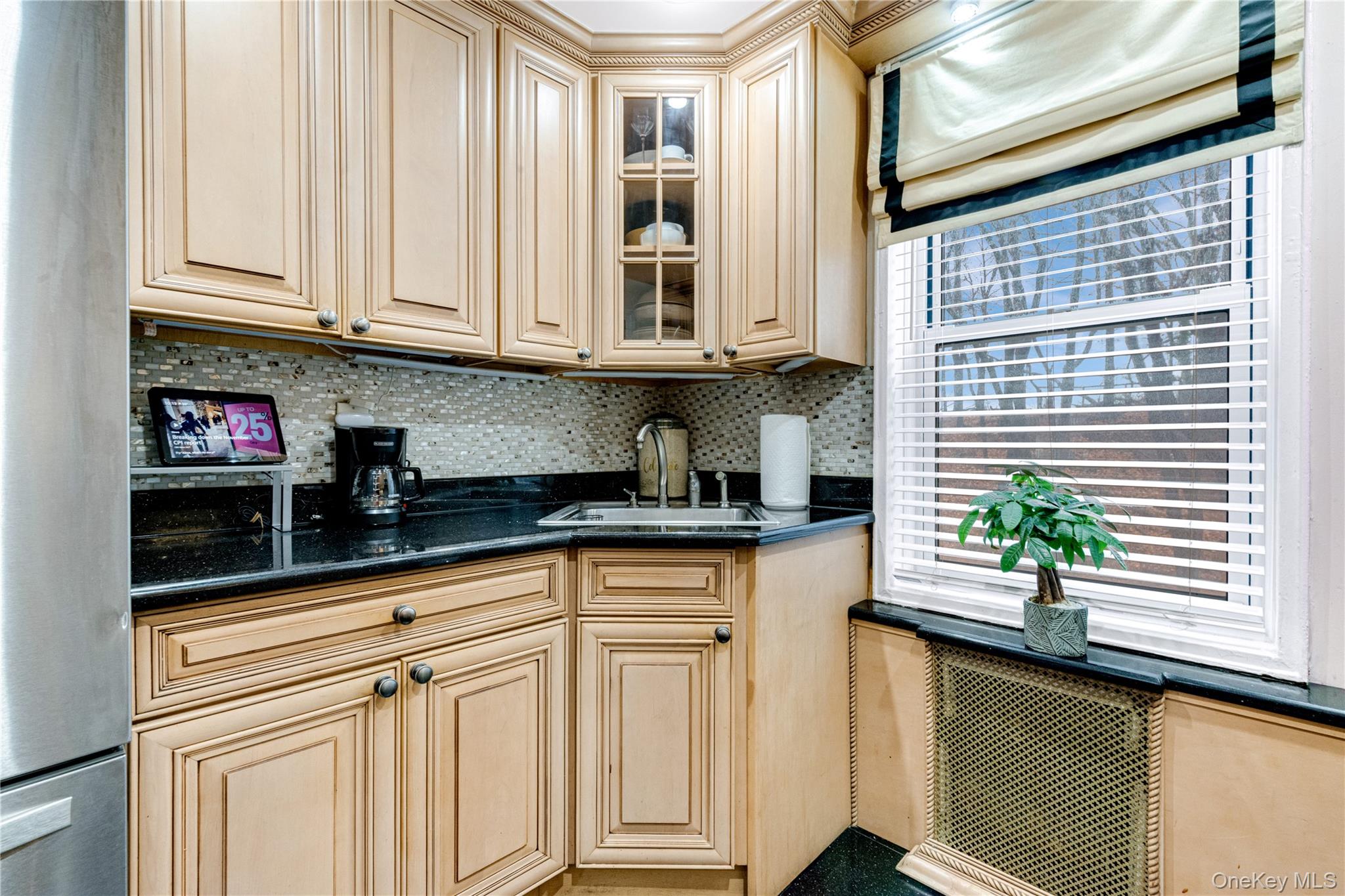 74-45 Yellowstone Boulevard, Unit 2/C photo 18