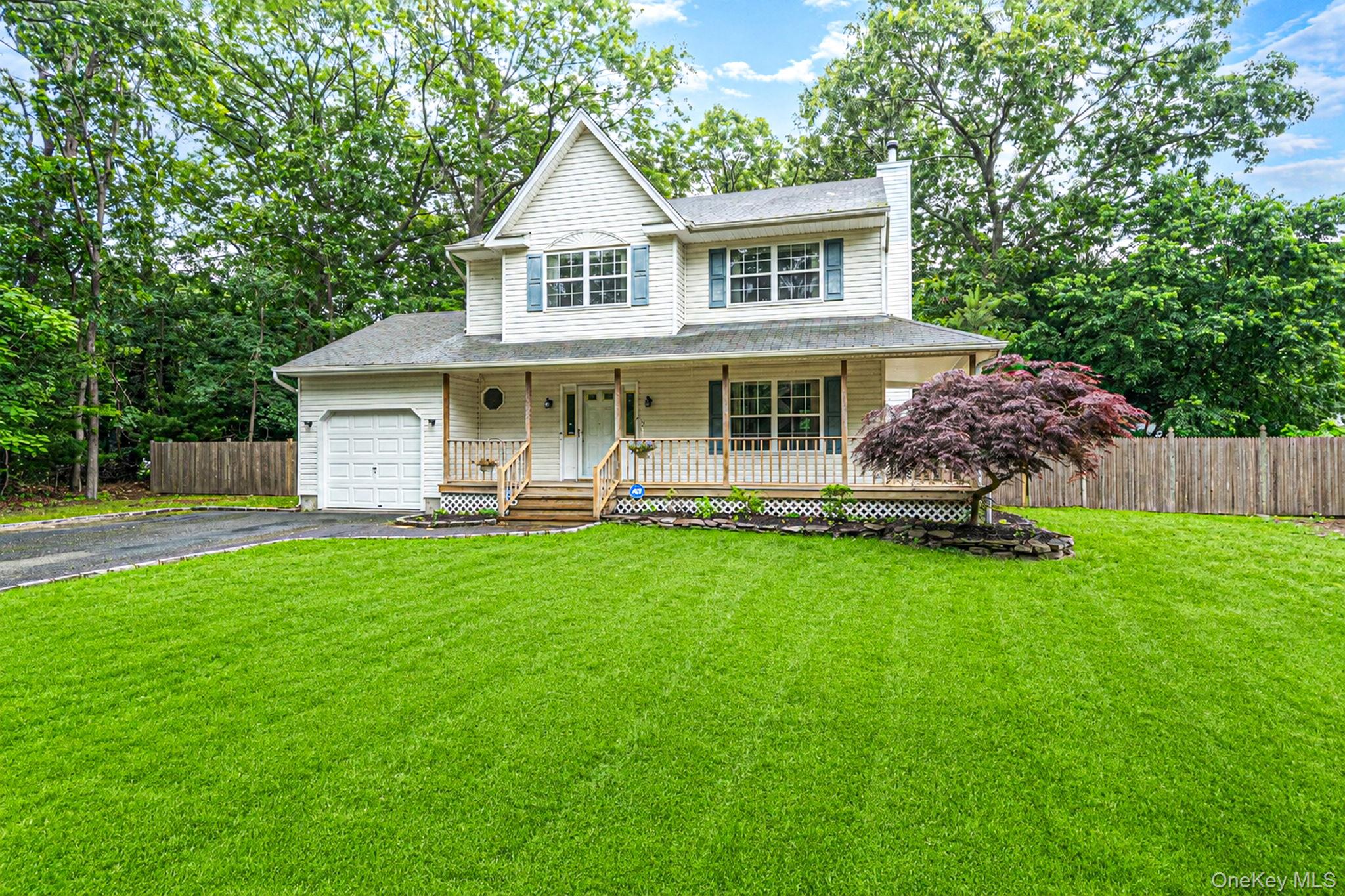 2 Community Road – For Sale
