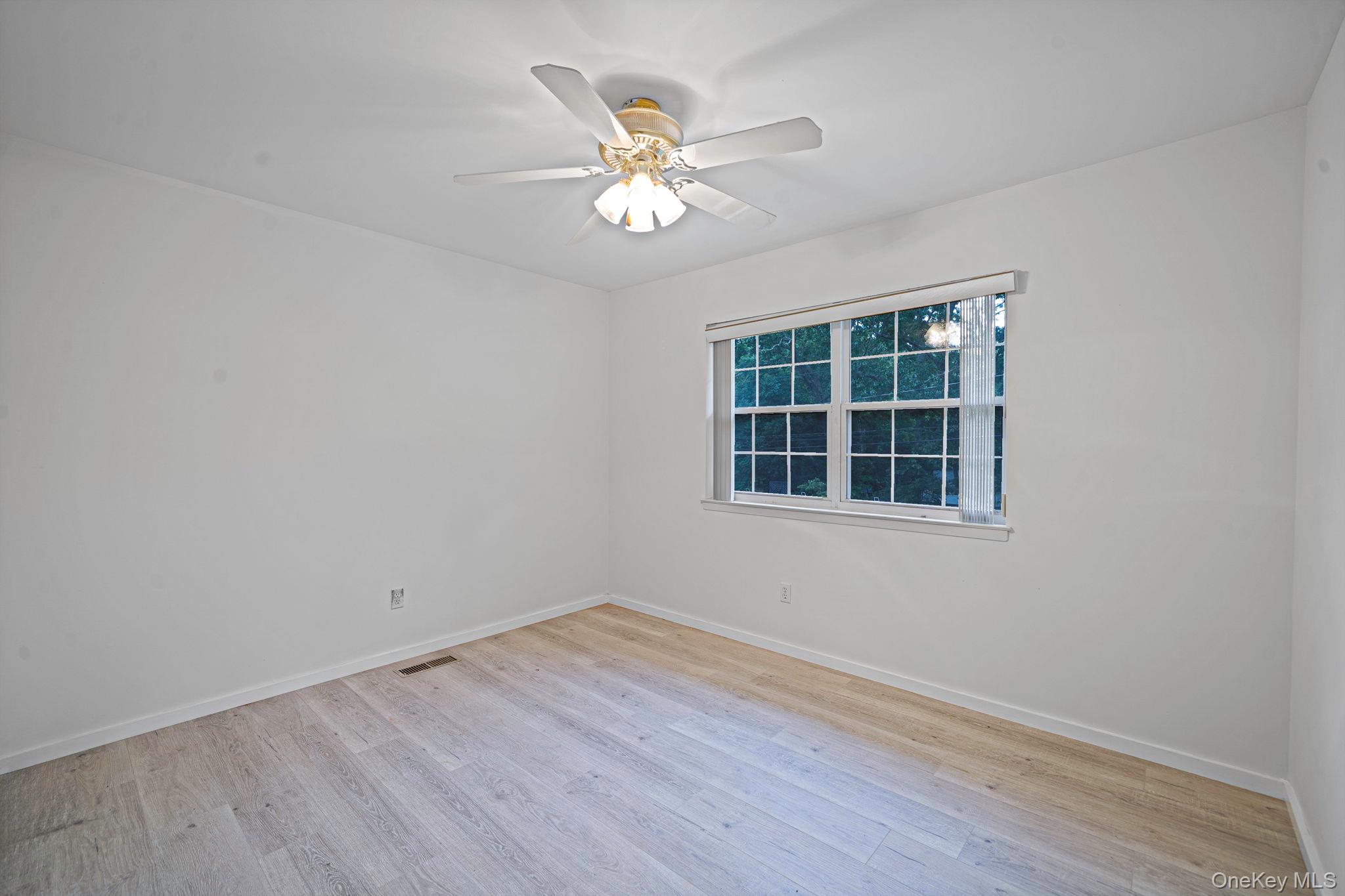 2 Community Road – For Sale photo 16