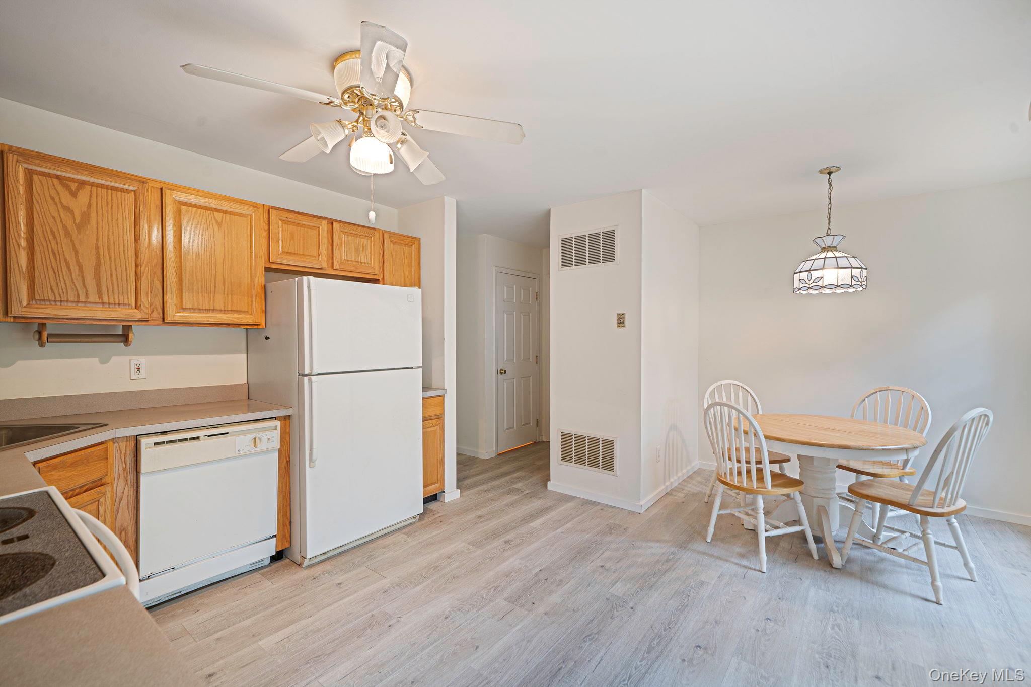 2 Community Road – For Sale photo 7