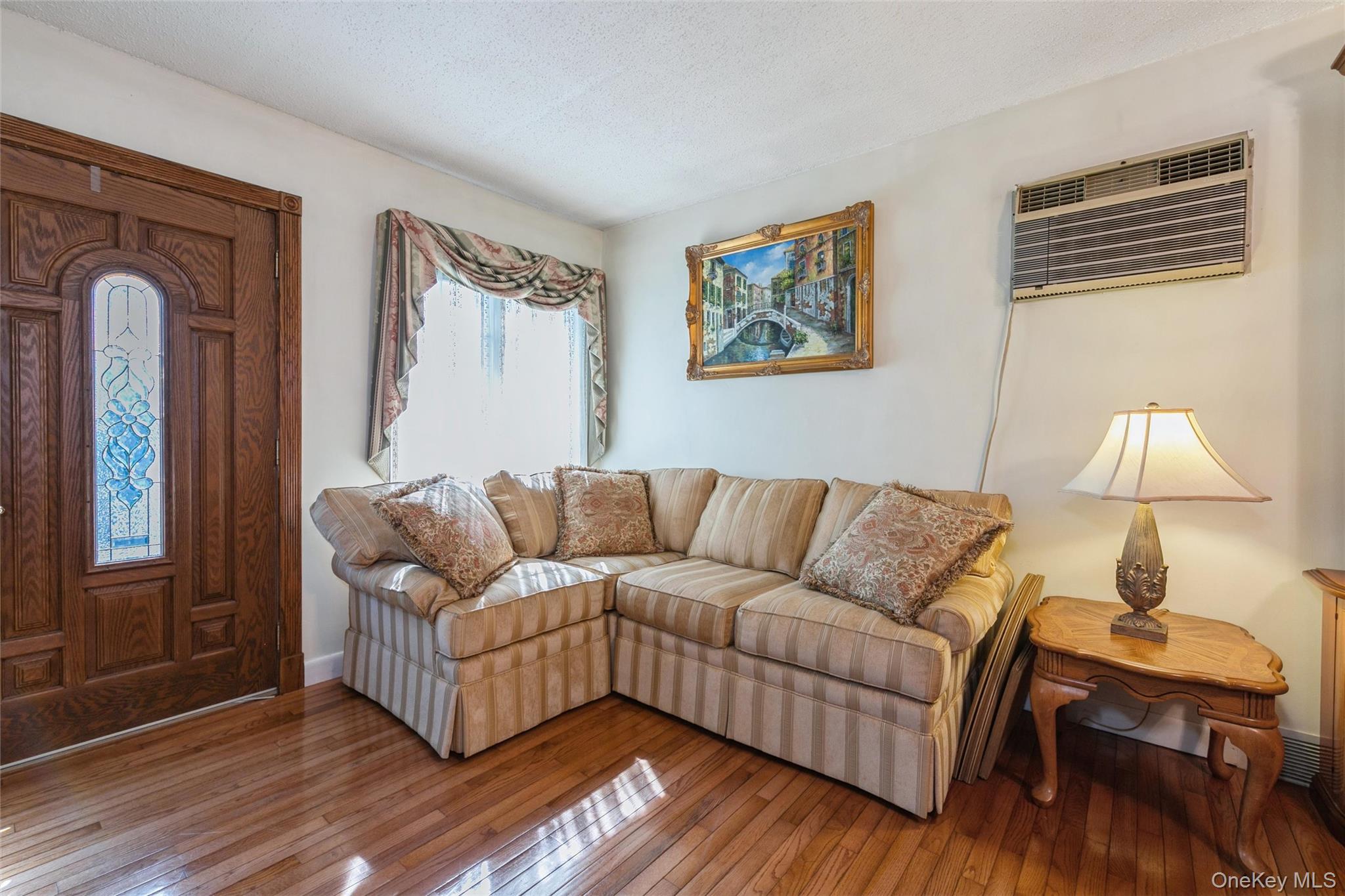 16 Devon Street – For Sale photo 5