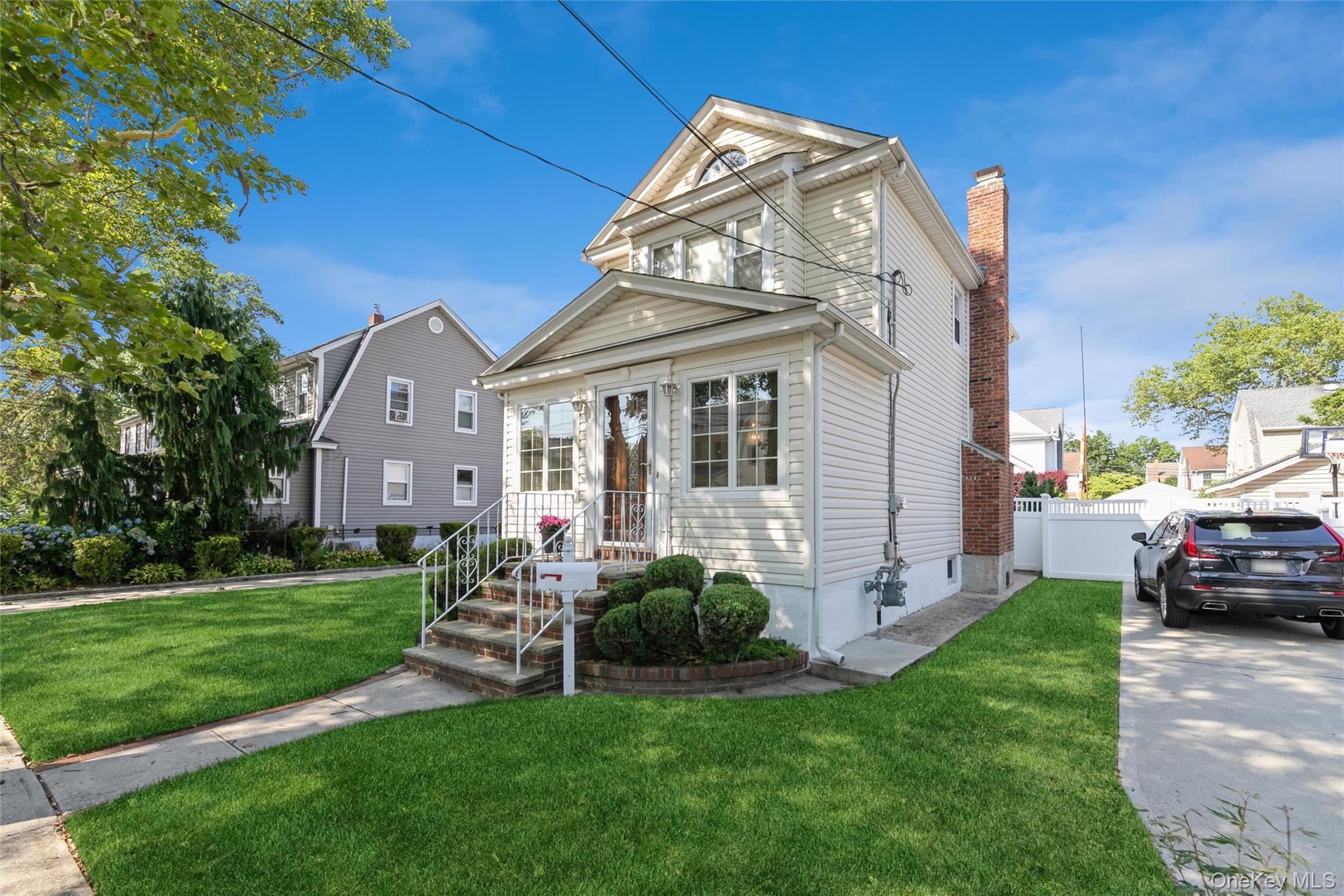16 Devon Street – For Sale