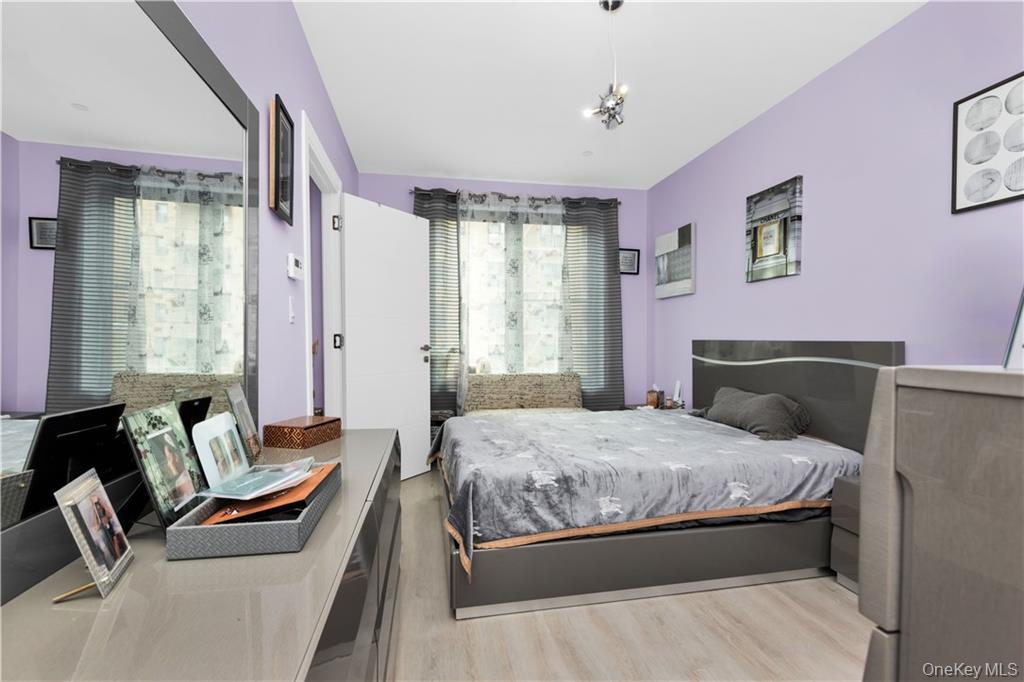 15 W End Avenue, Unit 3F photo 17