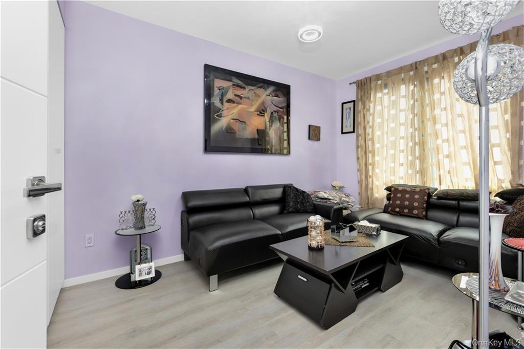 15 W End Avenue, Unit 3F photo 5